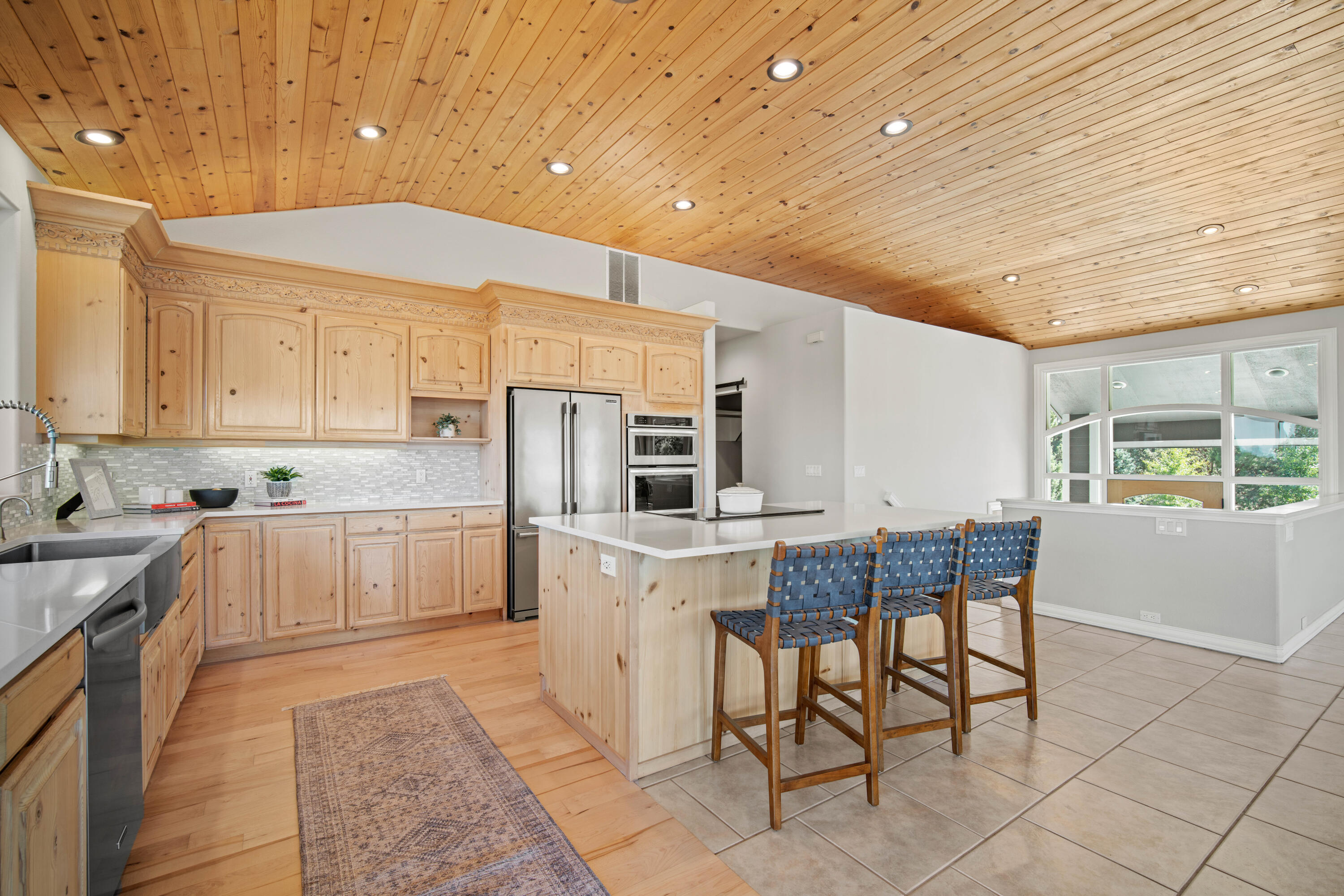 66966 Ten Peaks Court