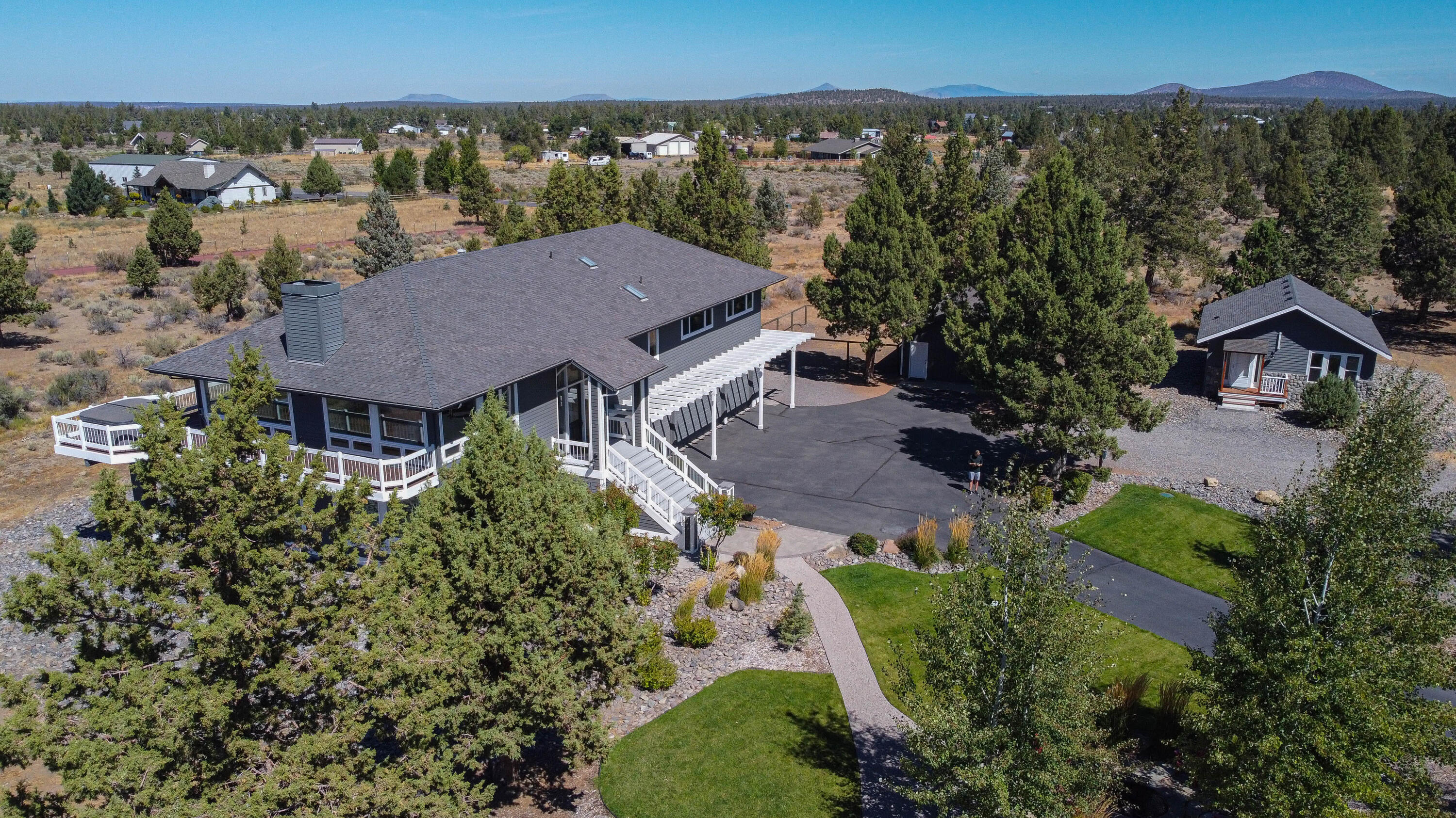 66966 Ten Peaks Court