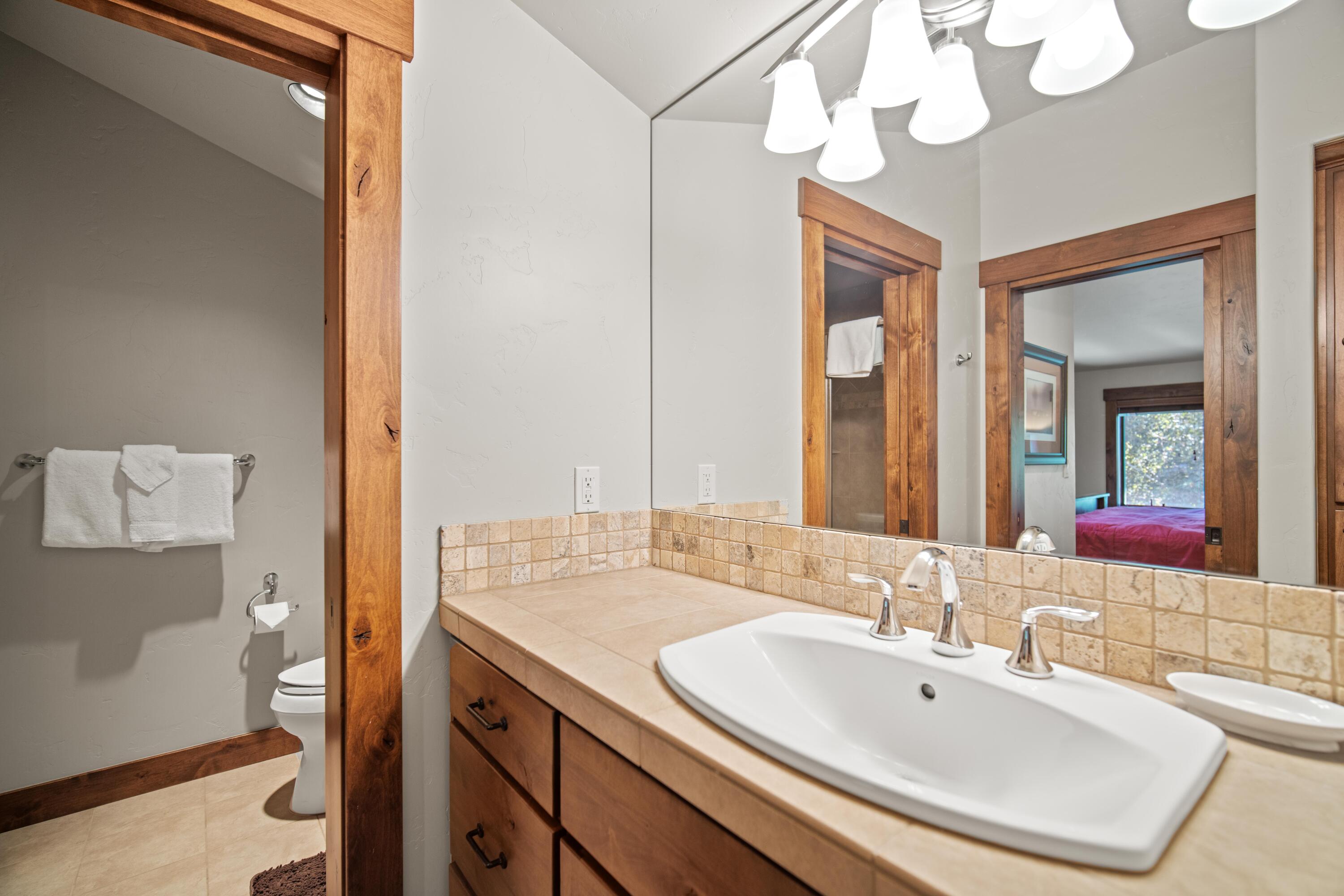 56610 Dancing Rock Loop