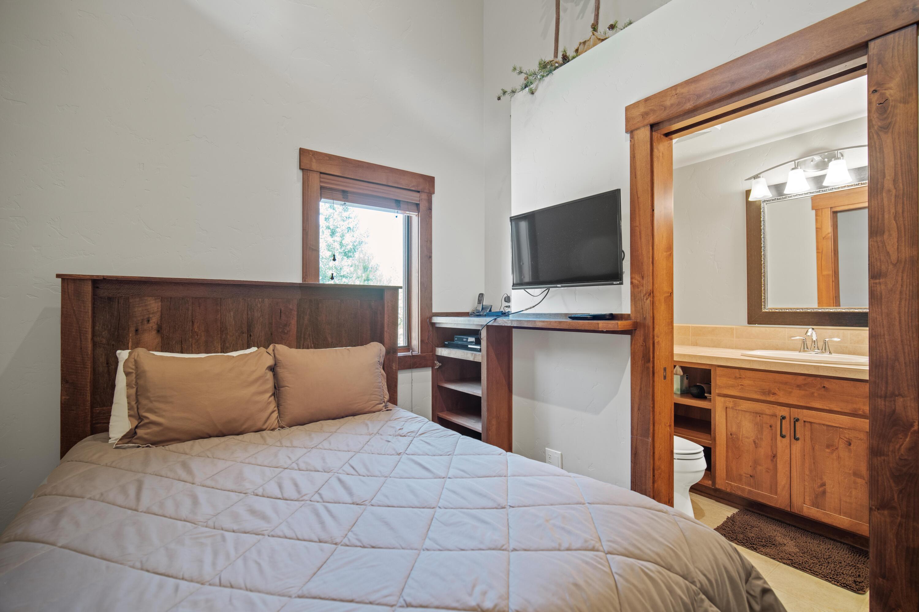 56610 Dancing Rock Loop