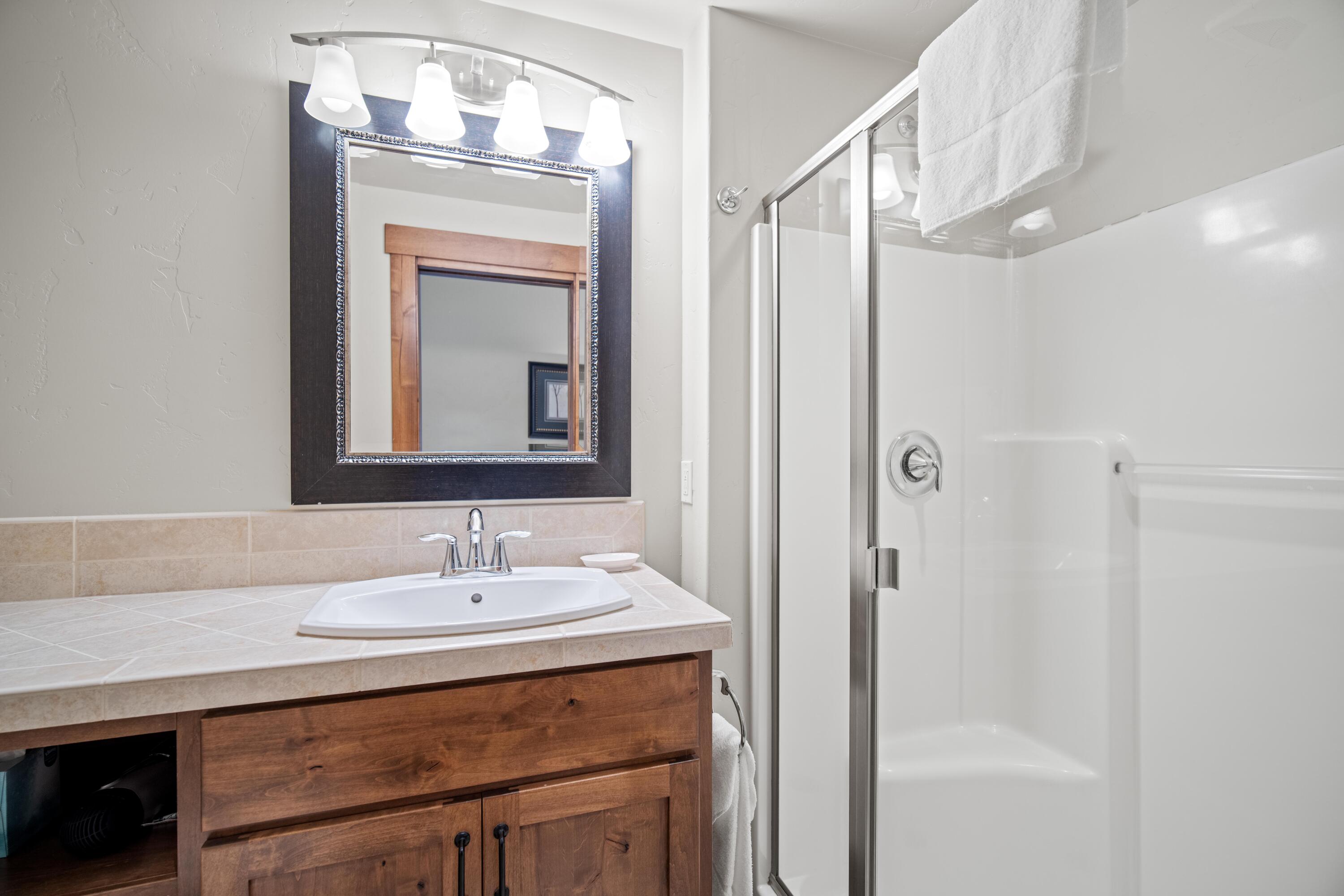 56610 Dancing Rock Loop