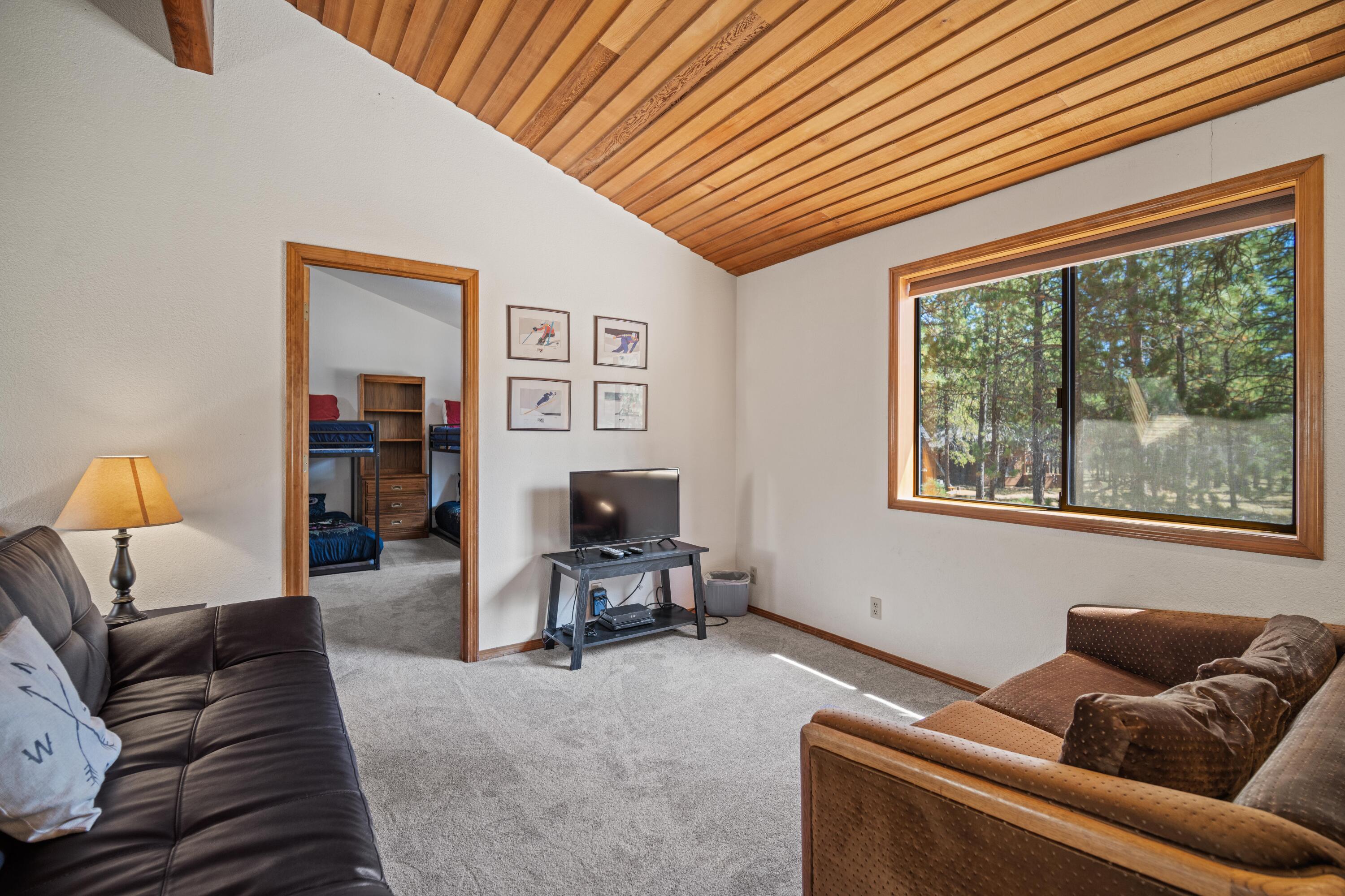 57456 Quartz Mountain Lane Lane
