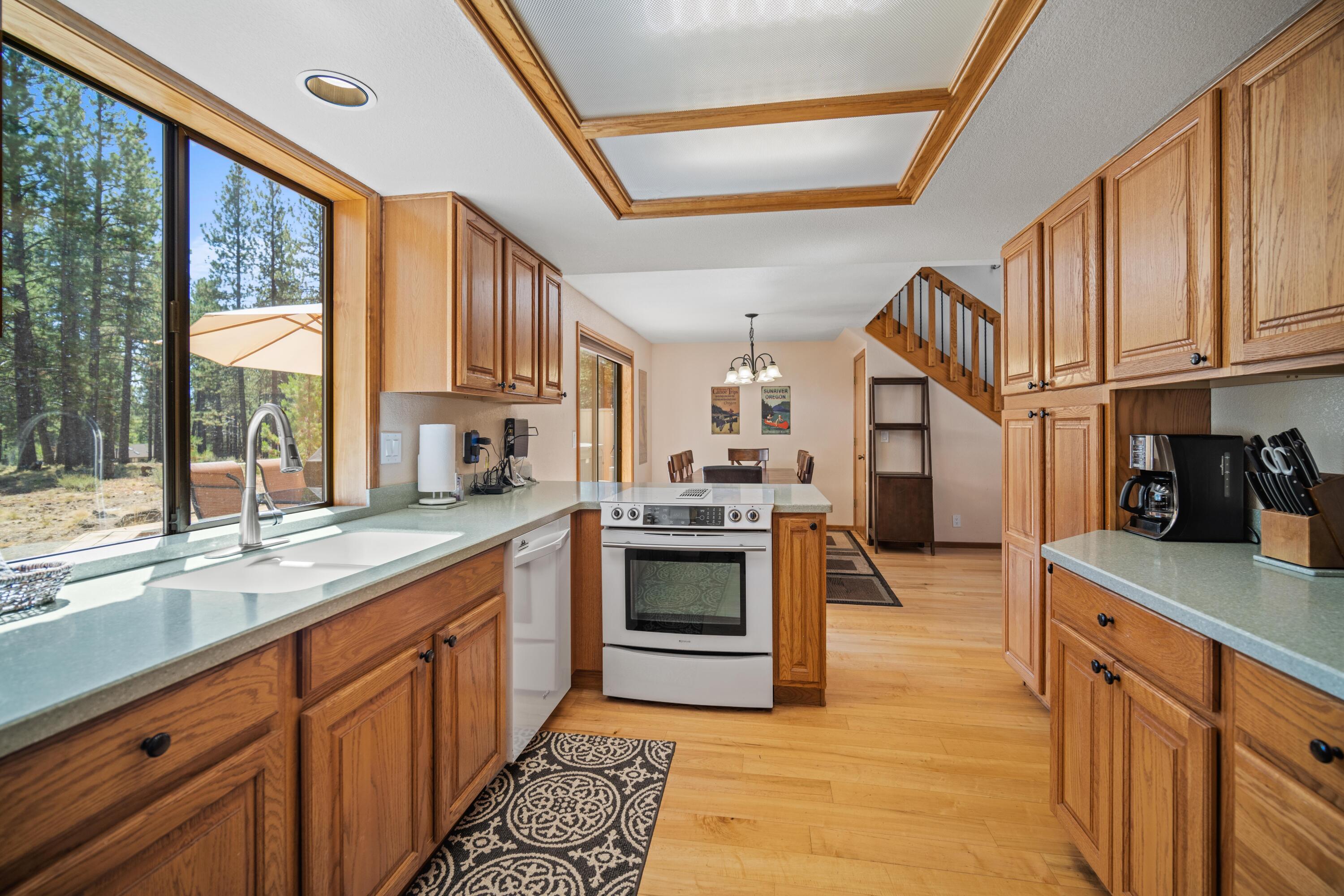 57456 Quartz Mountain Lane Lane