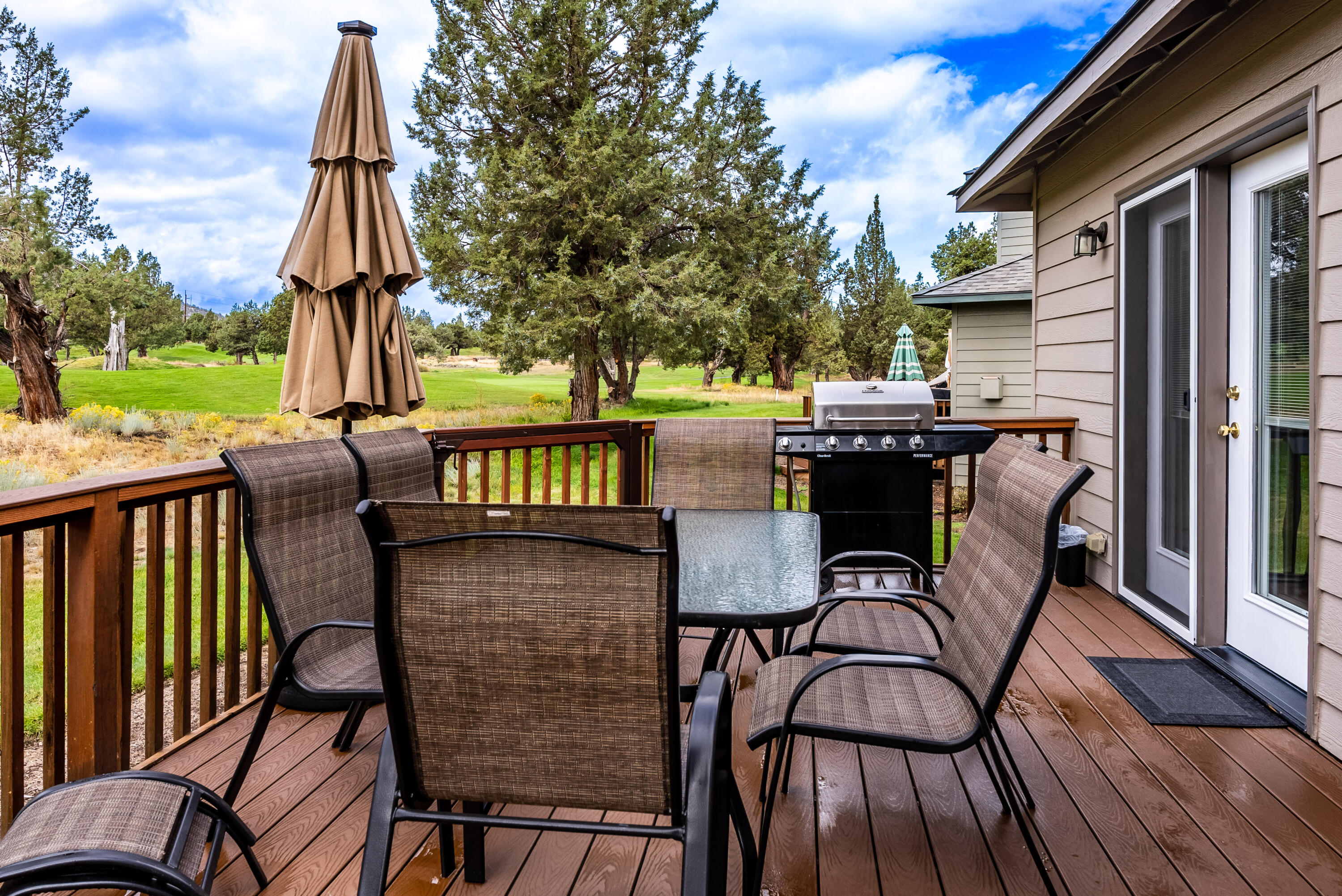 981 Golden Pheasant Dr Drive