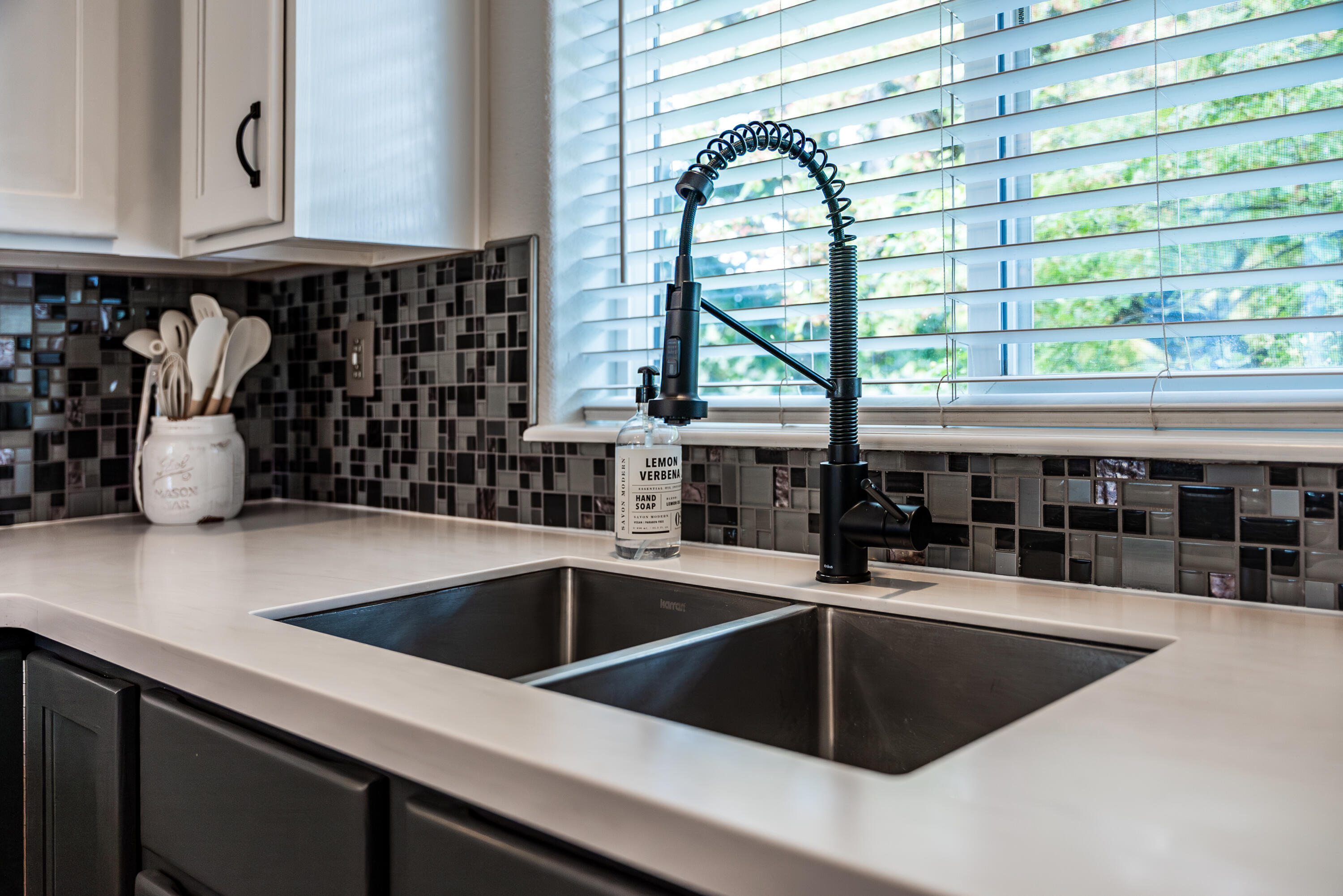 981 Golden Pheasant Dr Drive