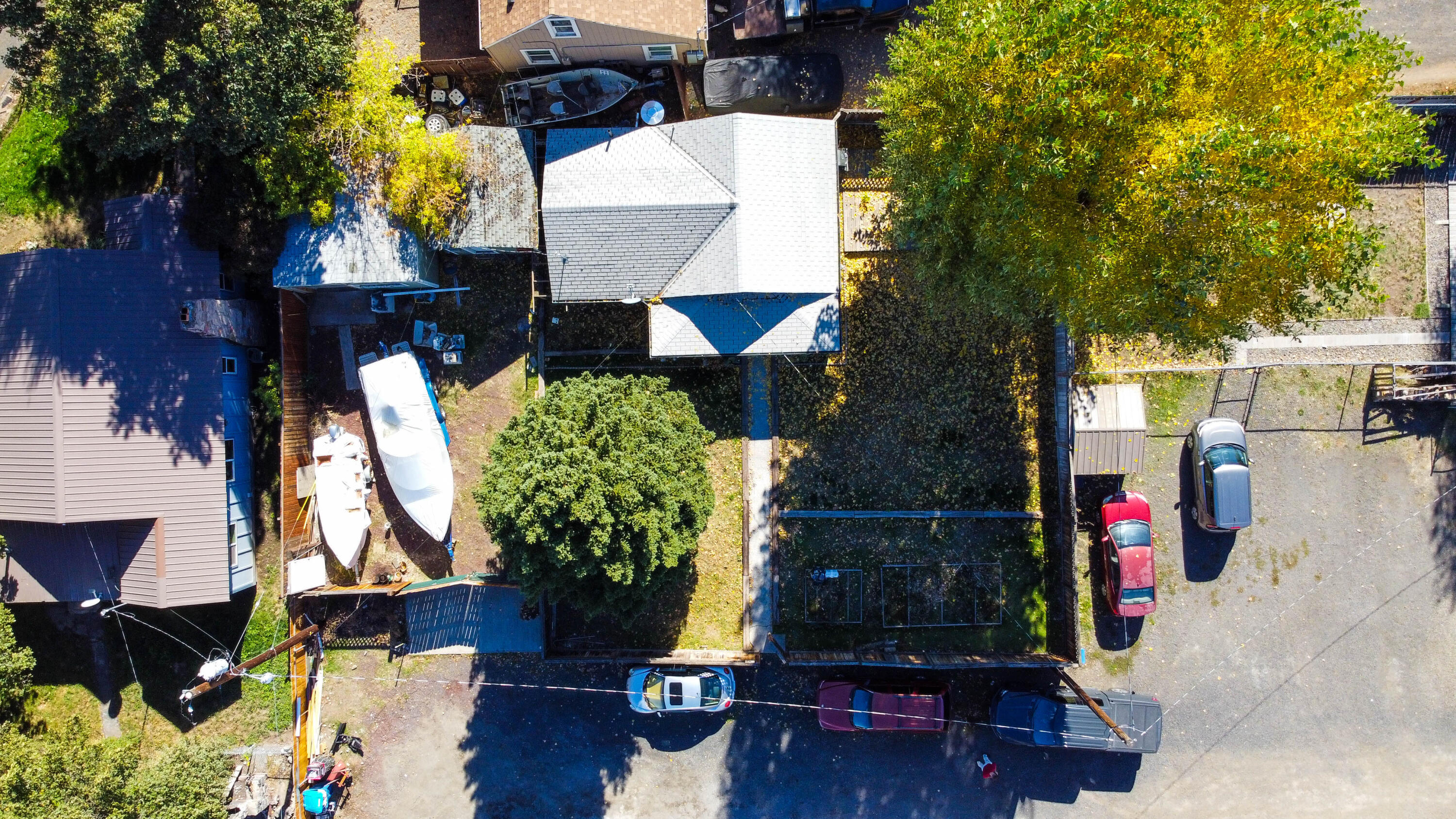176 NE Juniper Street