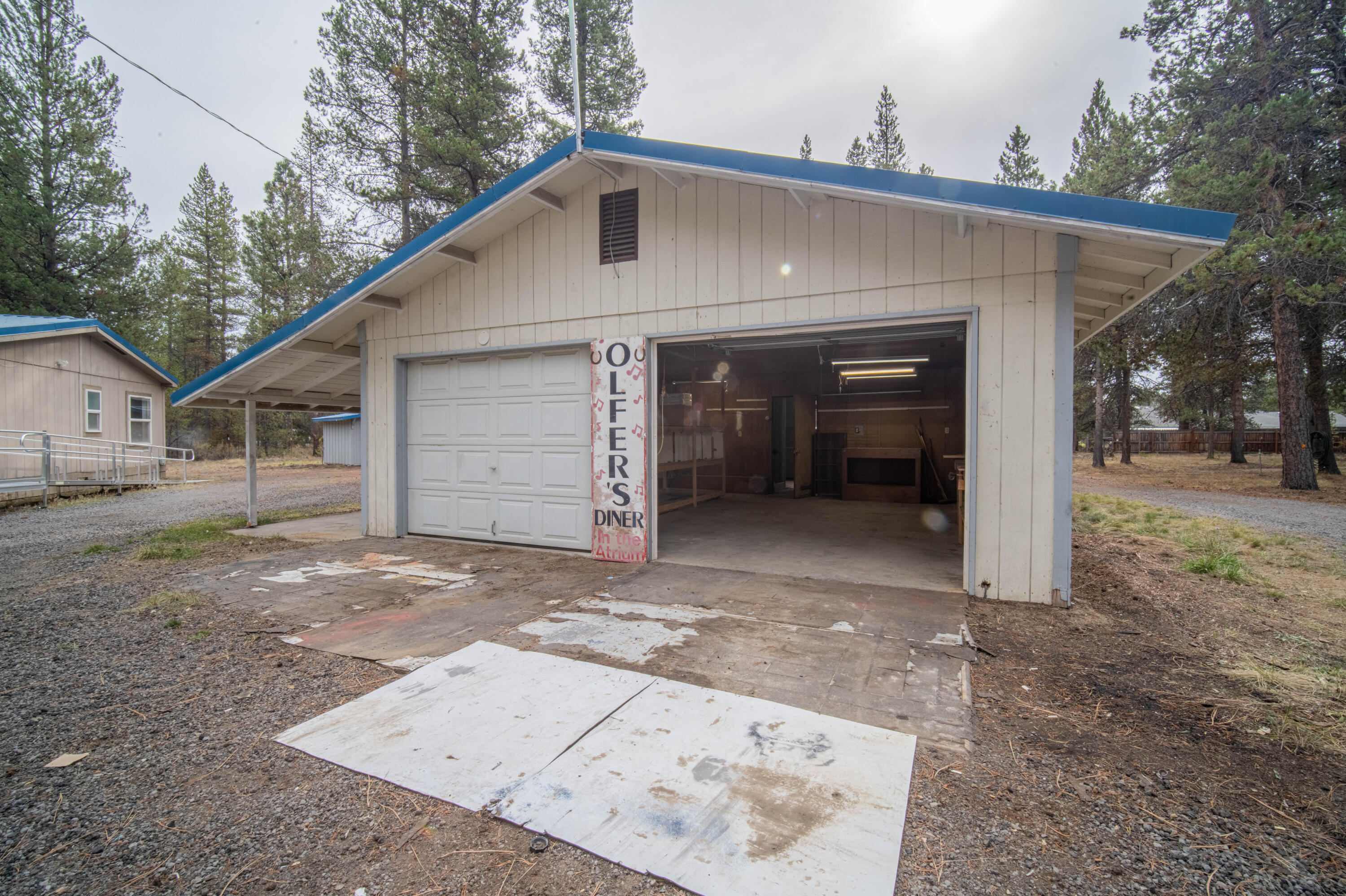 16195 Eagles Nest Road