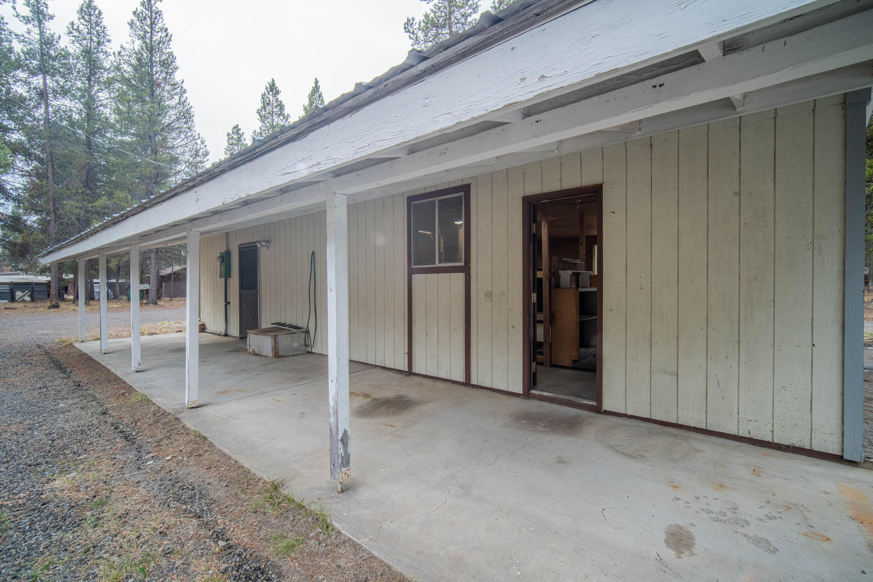 16195 Eagles Nest Road