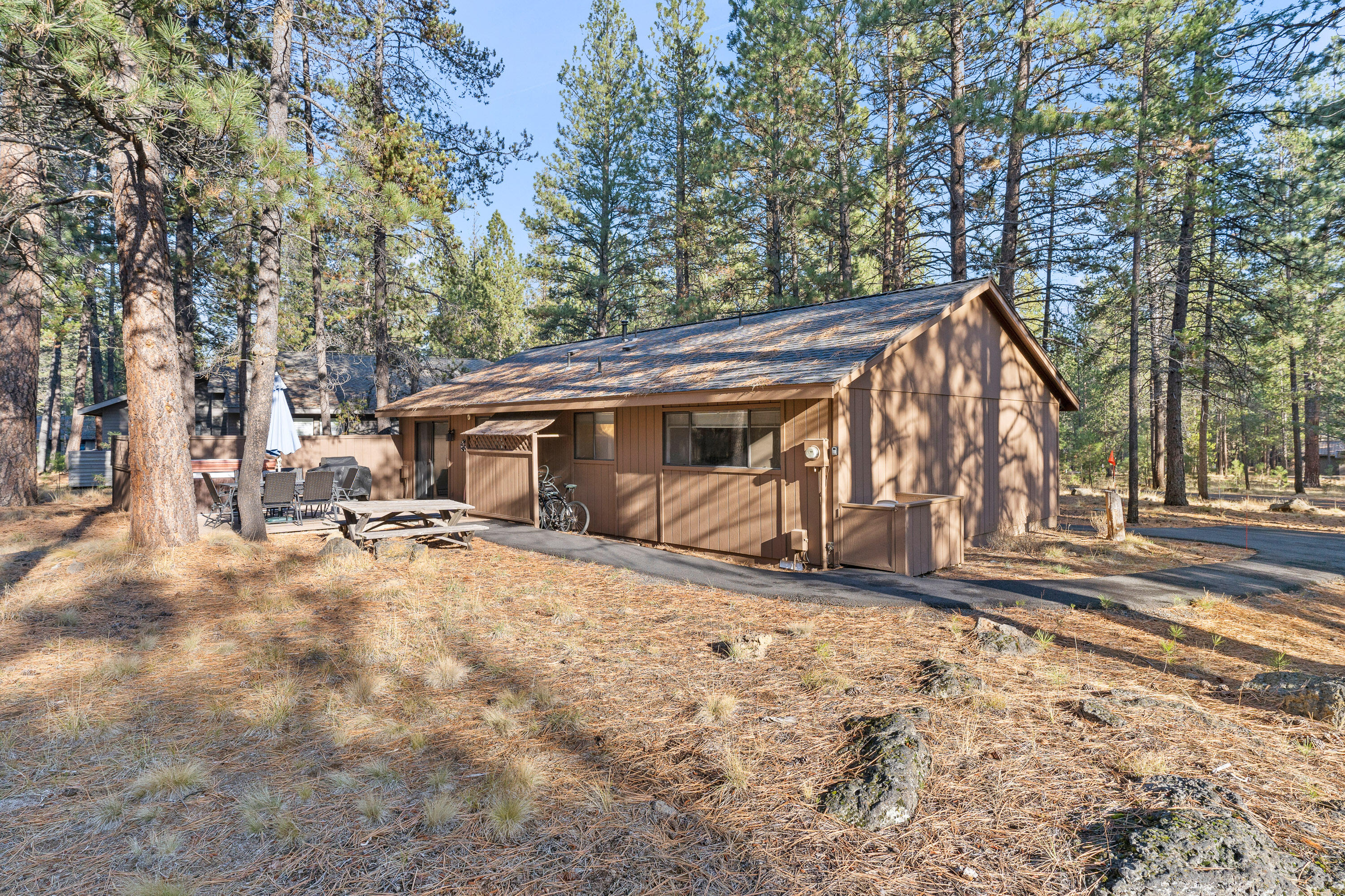 18015 Diamond Peak Lane