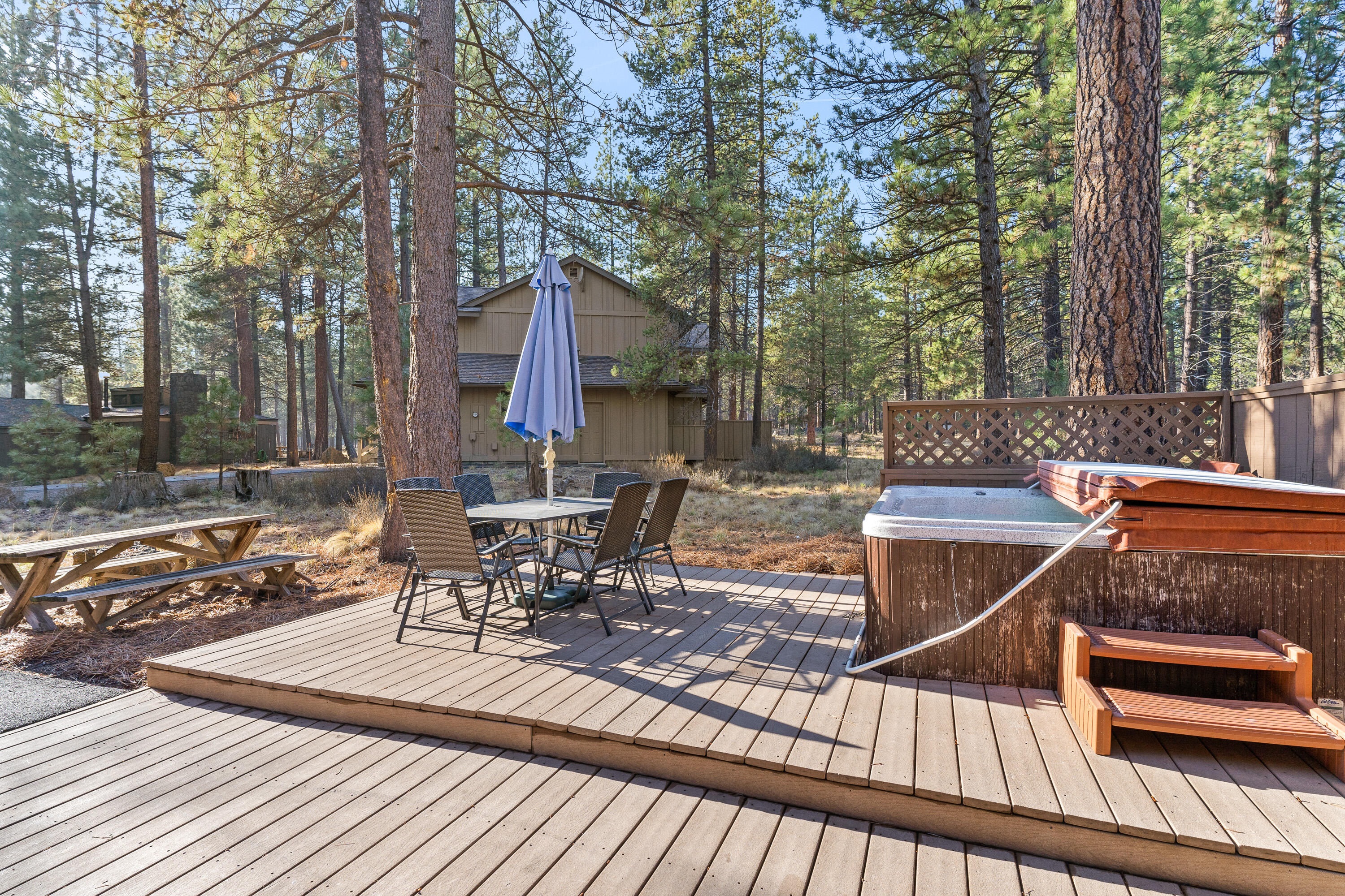 18015 Diamond Peak Lane