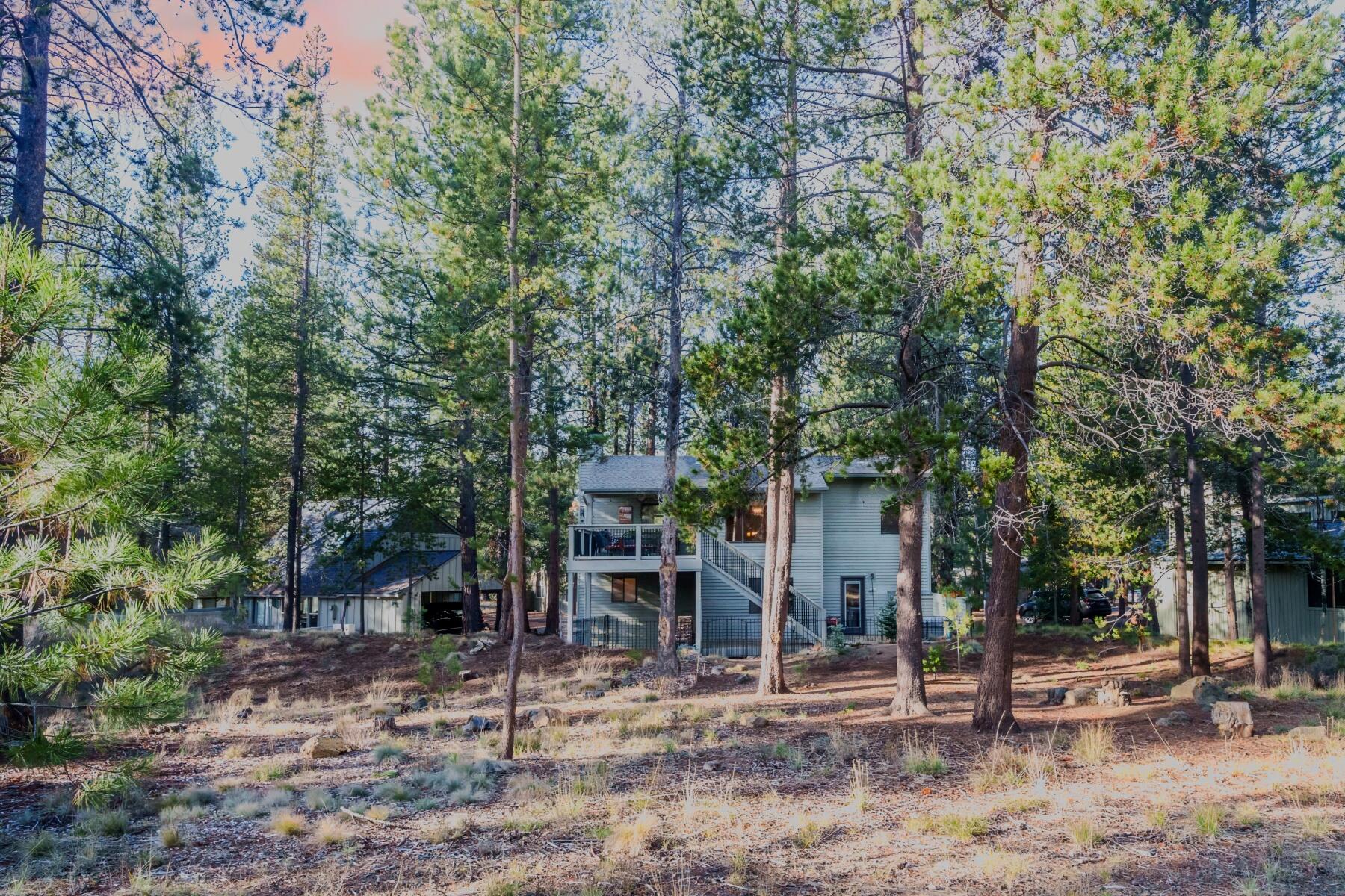 18131 Ashwood Lane Unit: 8