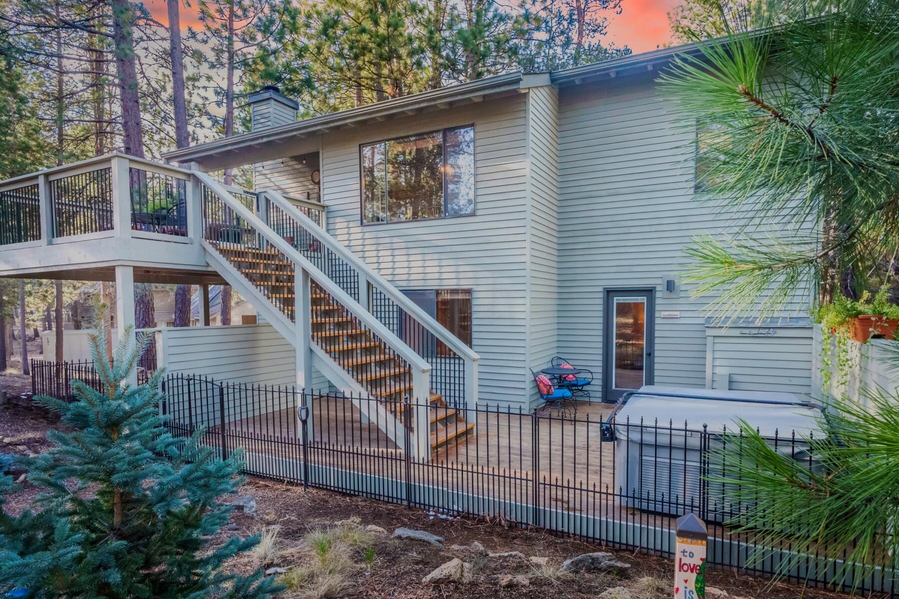 18131 Ashwood Lane Unit: 8