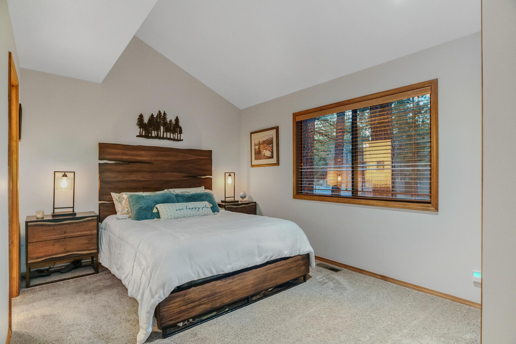 18131 Ashwood Lane Unit: 8