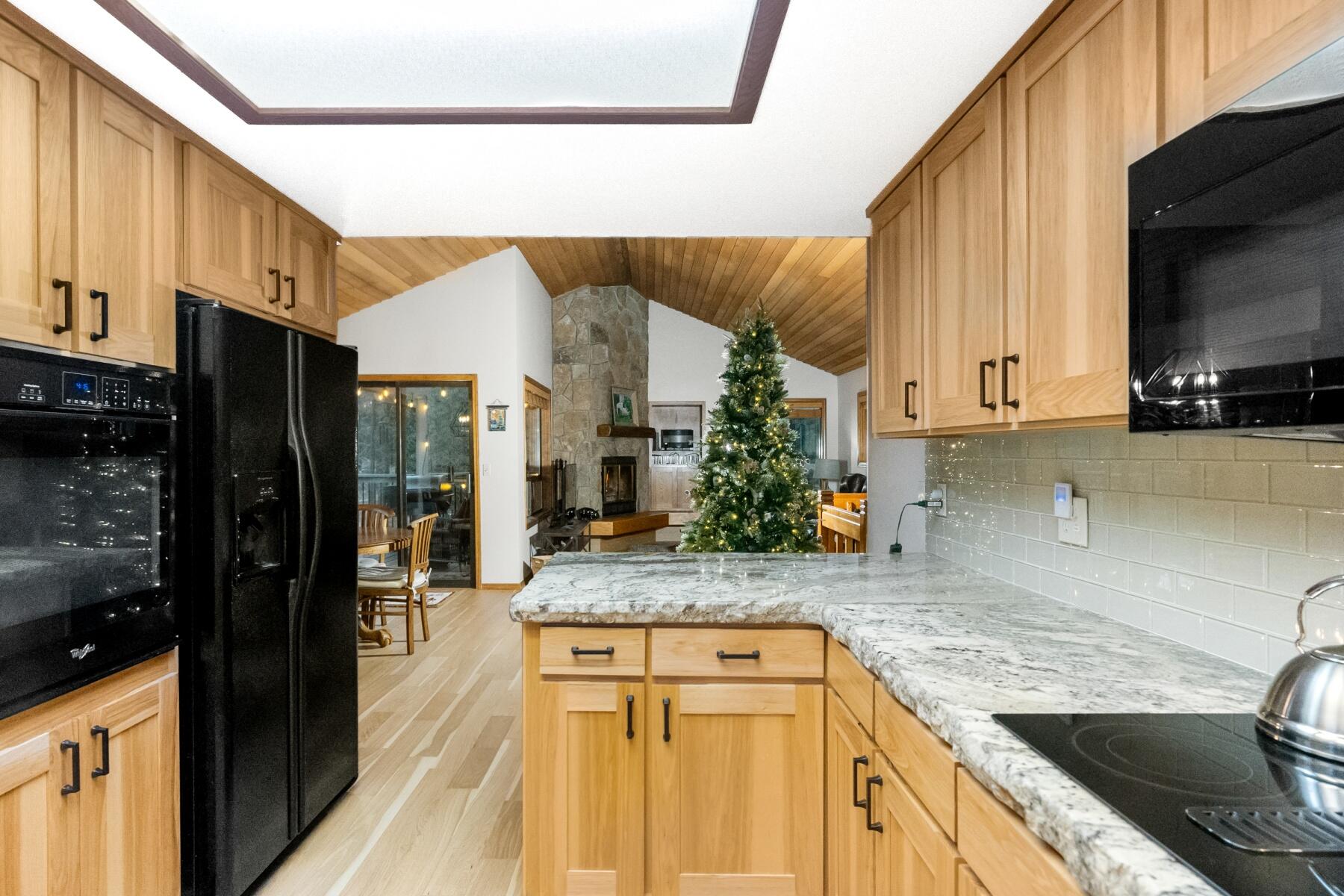 18131 Ashwood Lane Unit: 8