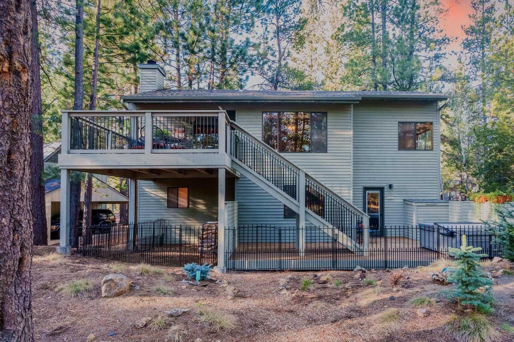 18131 Ashwood Lane Unit: 8