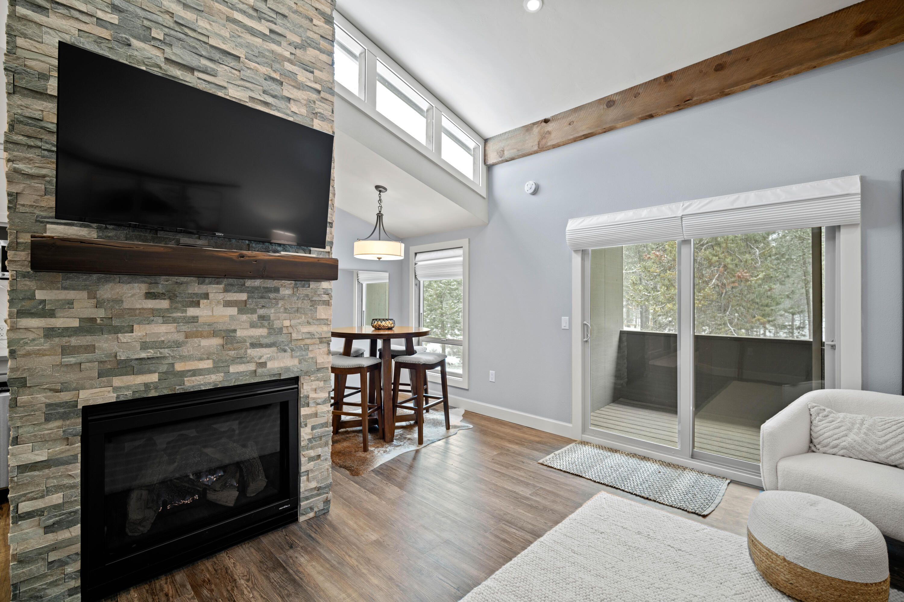 57057 Abbot House Lane