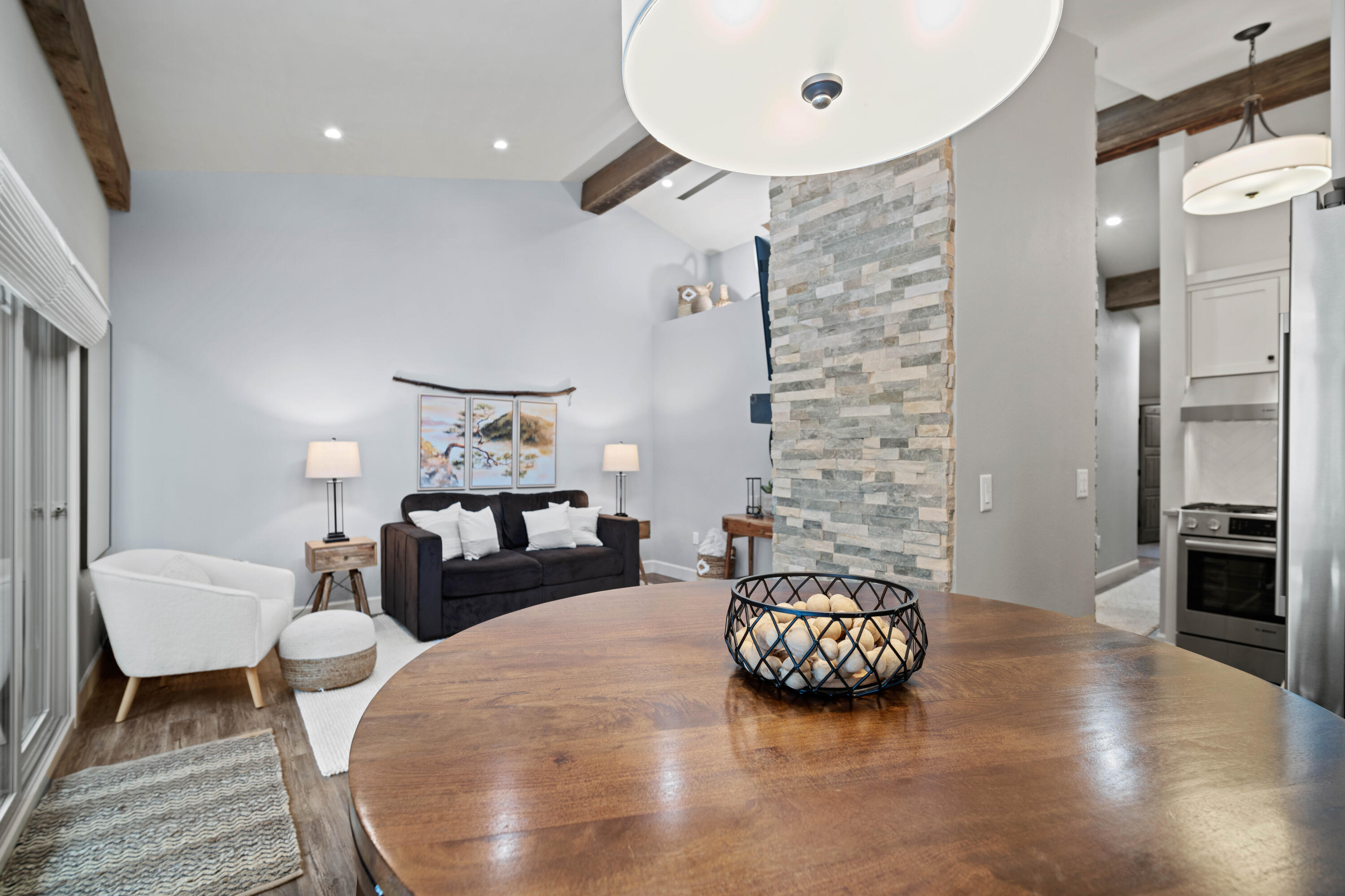 57057 Abbot House Lane
