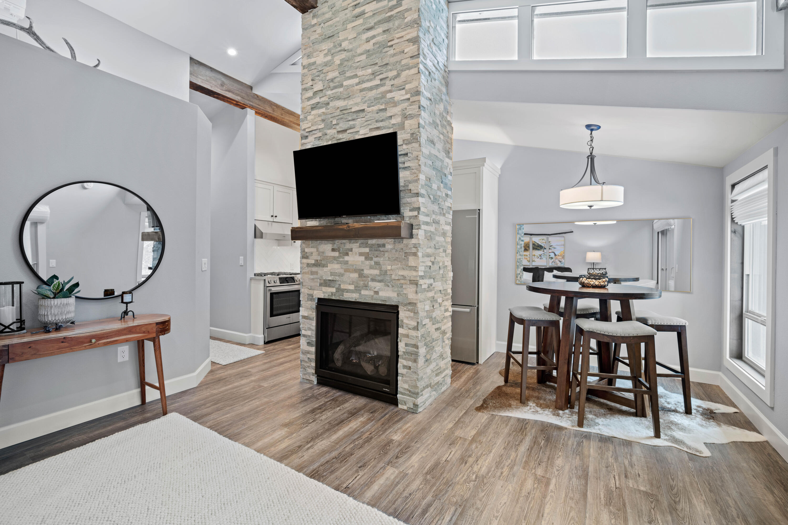 57057 Abbot House Lane