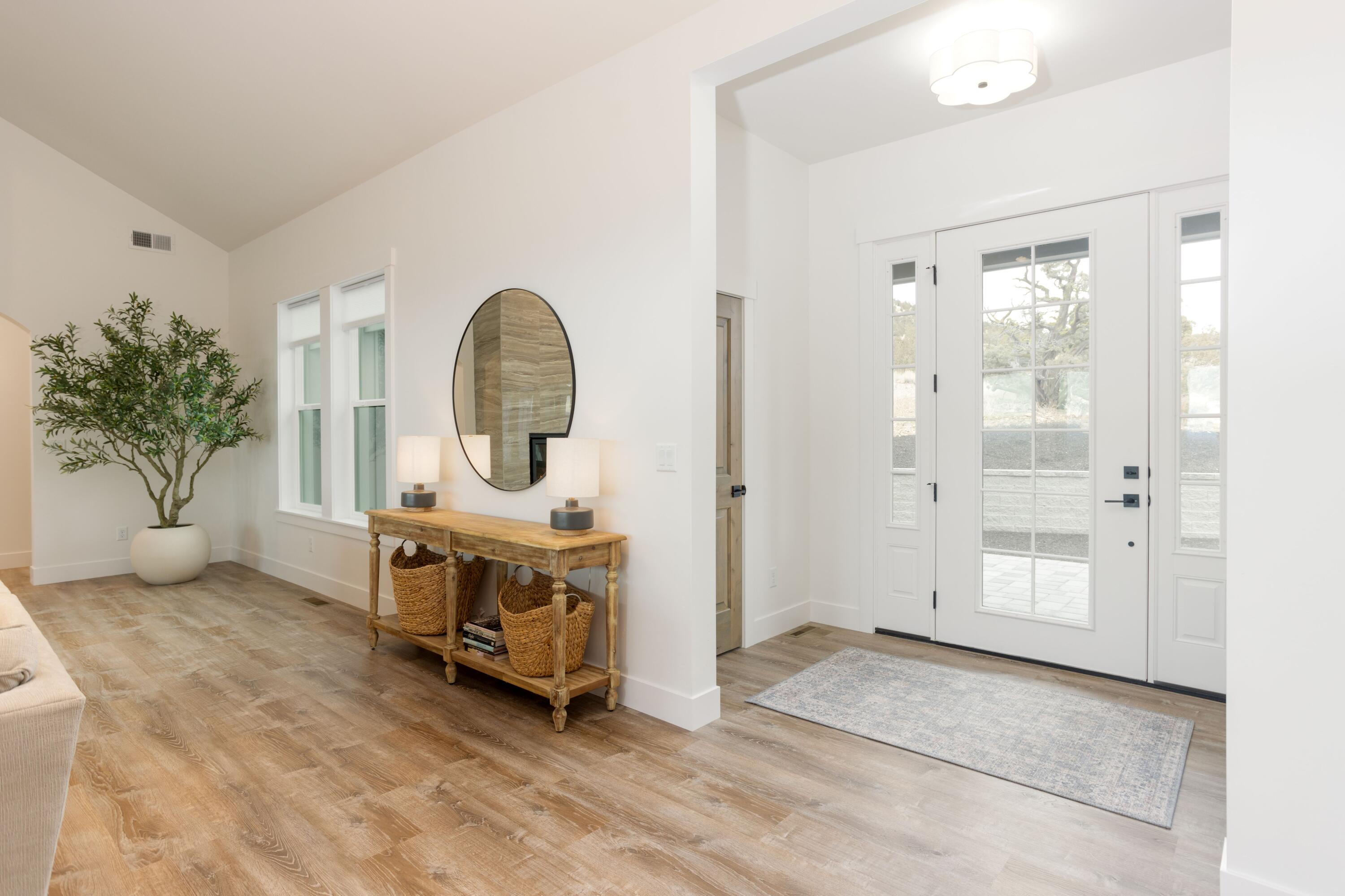 13646 SW Meadowlark Lane