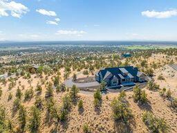13646 SW Meadowlark Lane