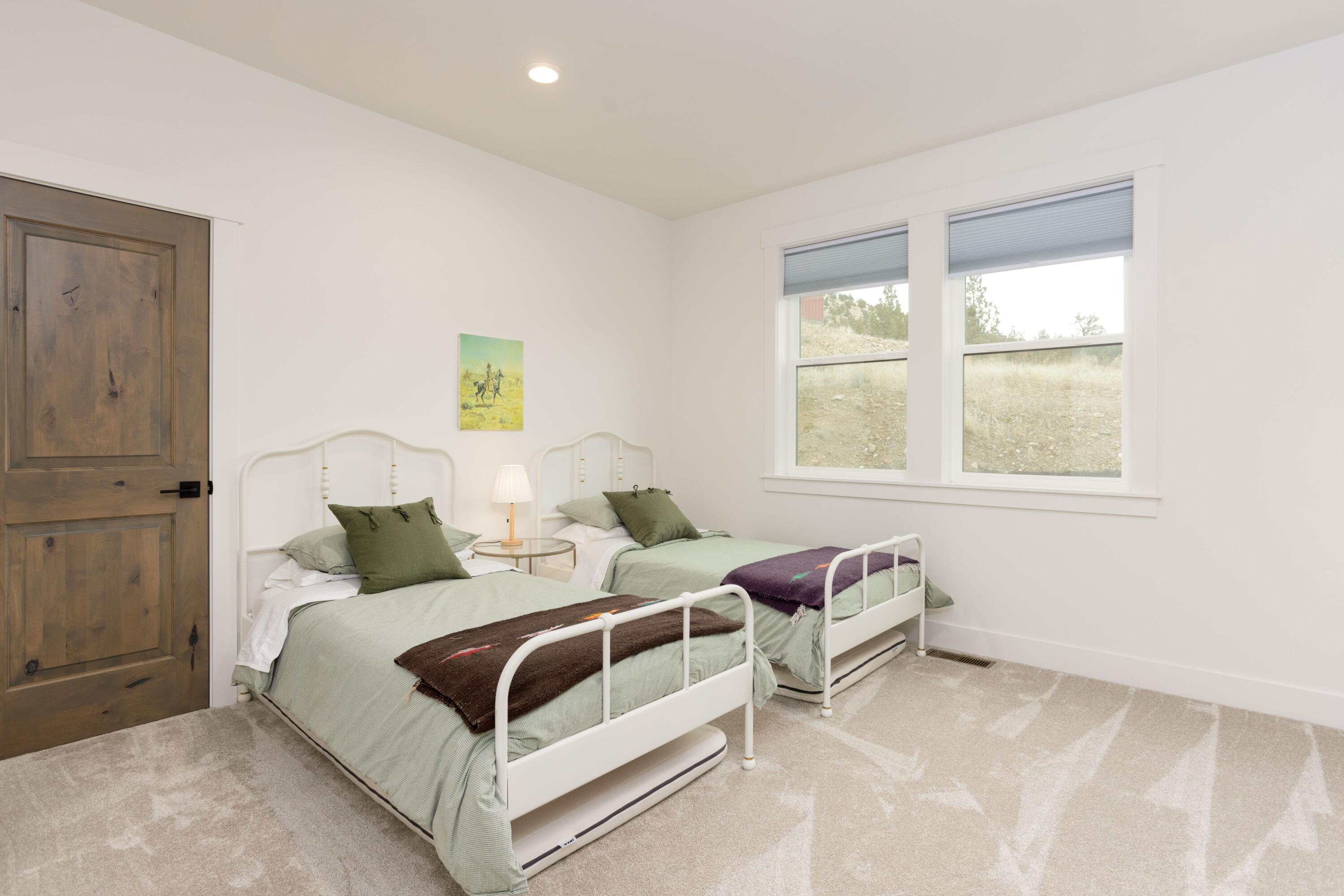 13646 SW Meadowlark Lane