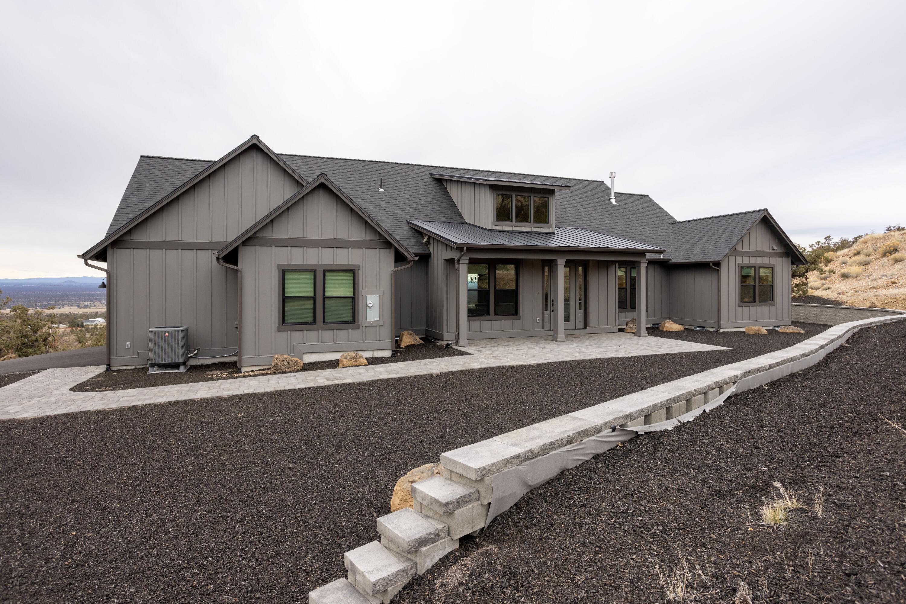 13646 SW Meadowlark Lane