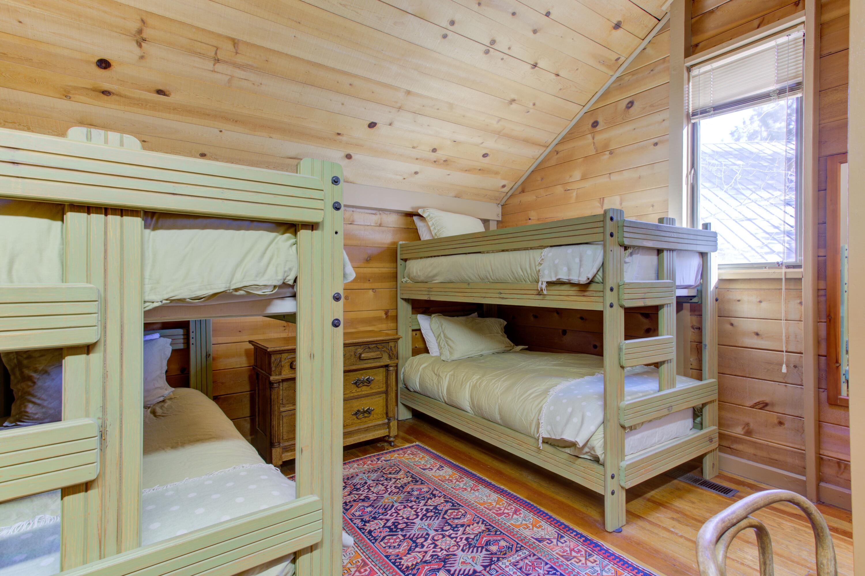17622 Cluster Cabin Lane Unit: 5