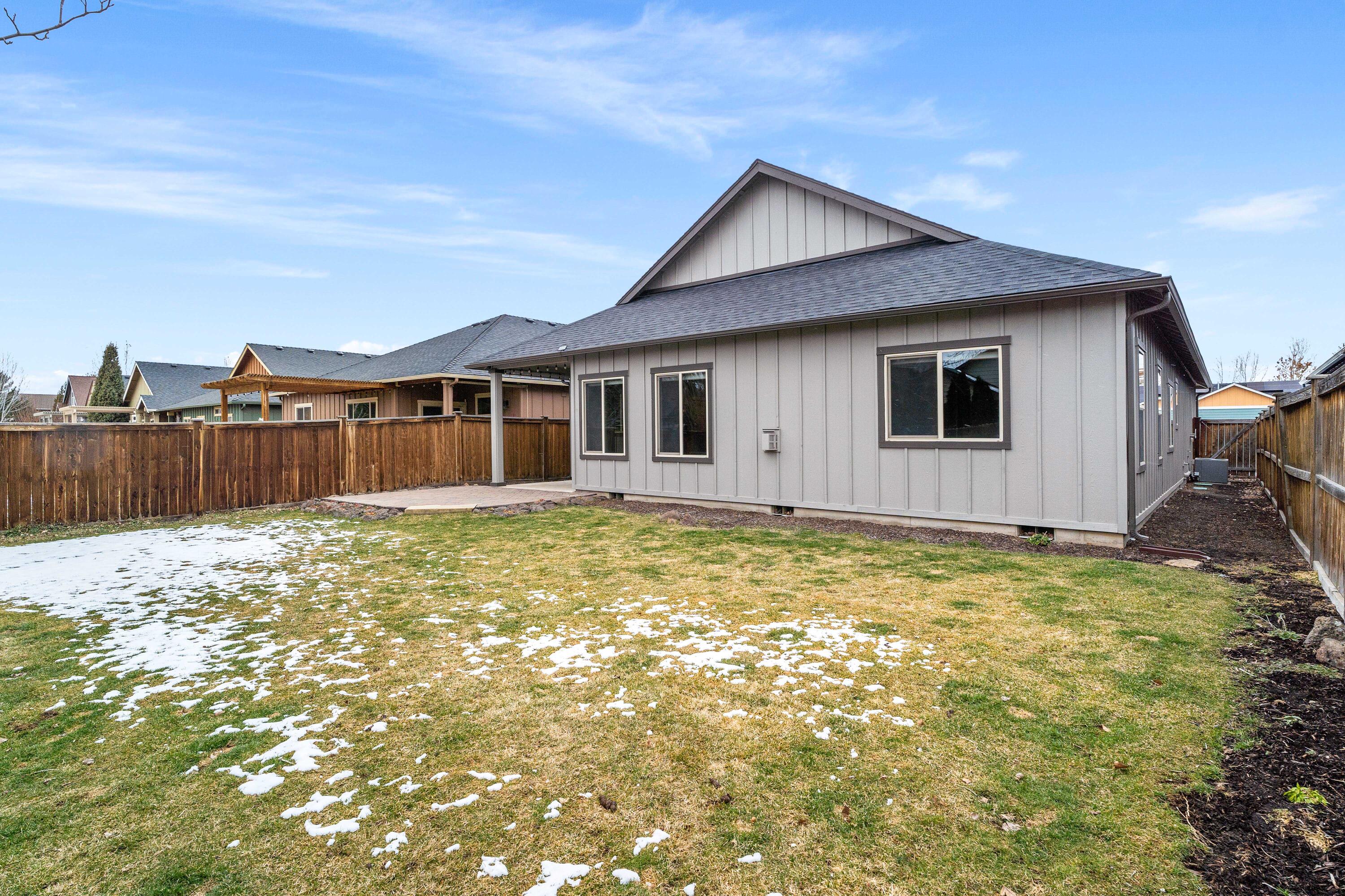 3167 NE Yellow Ribbon Drive