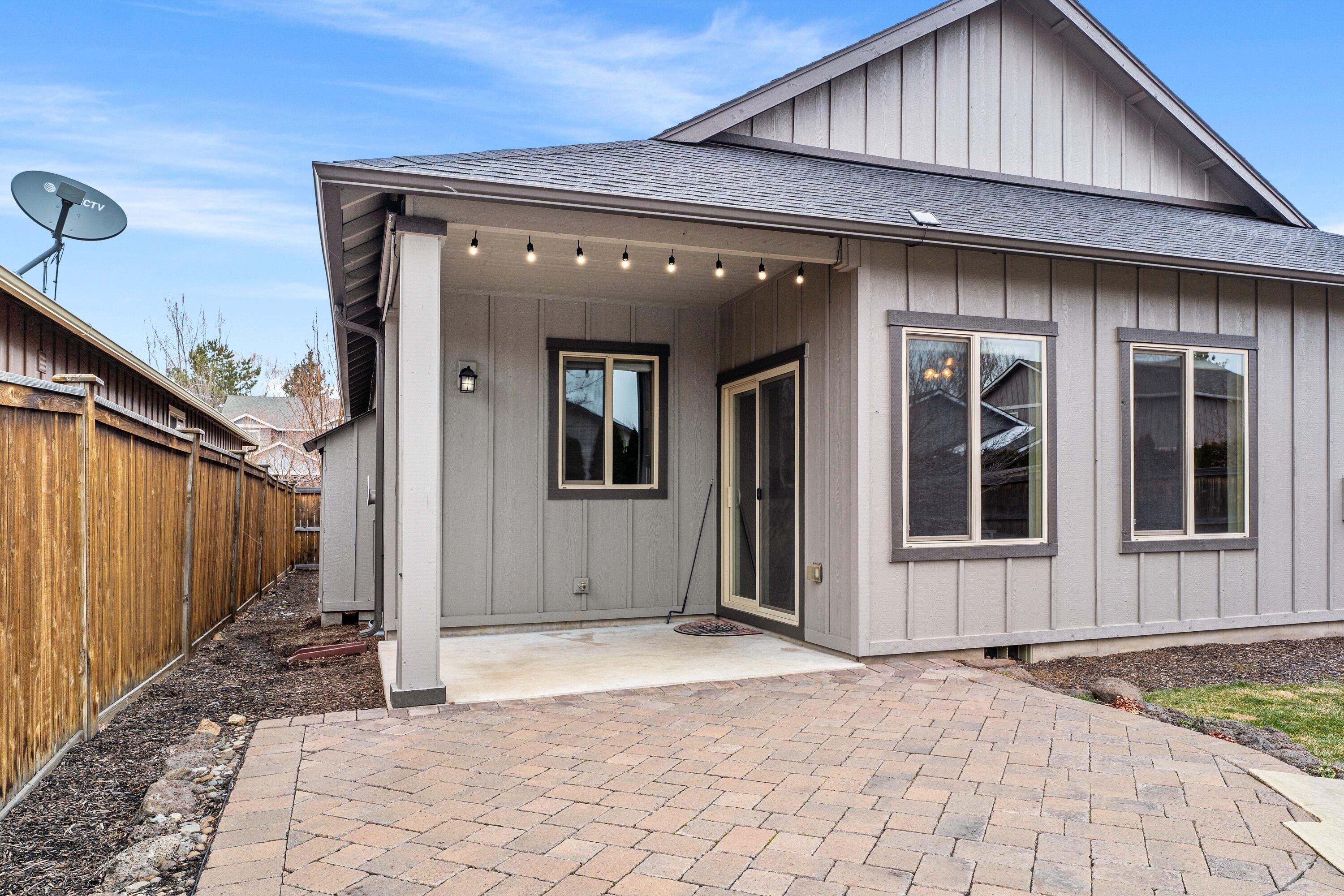 3167 NE Yellow Ribbon Drive