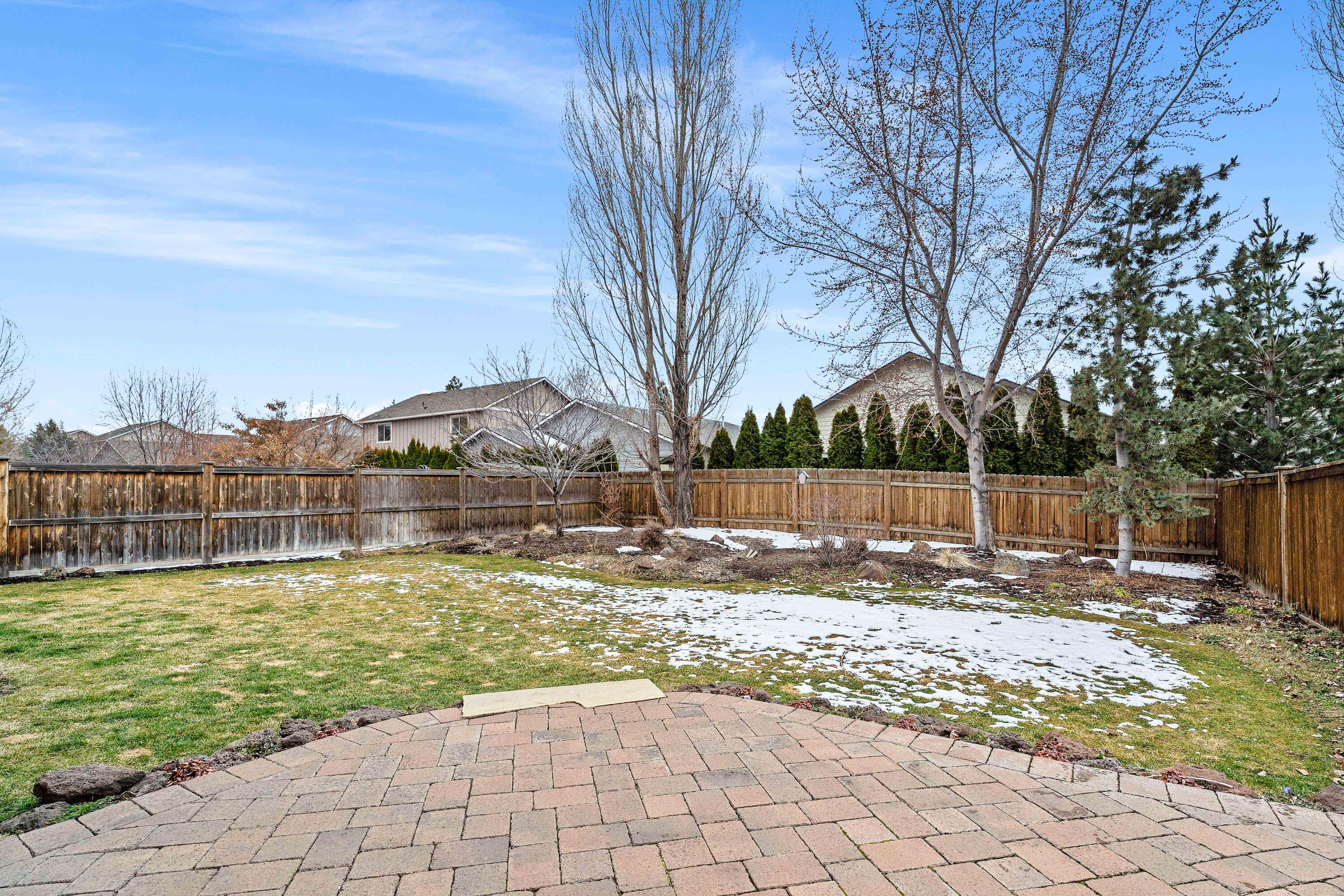3167 NE Yellow Ribbon Drive