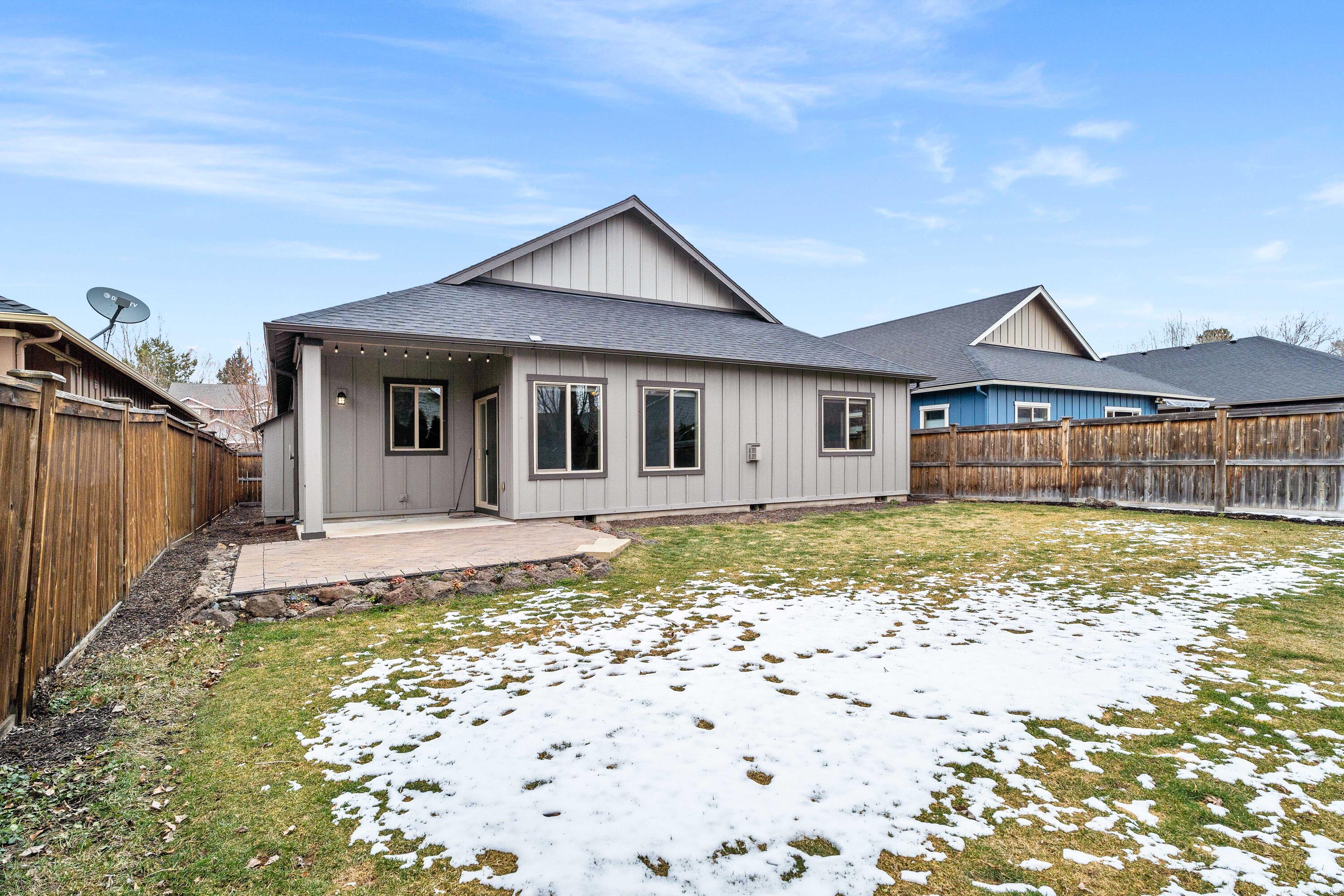 3167 NE Yellow Ribbon Drive