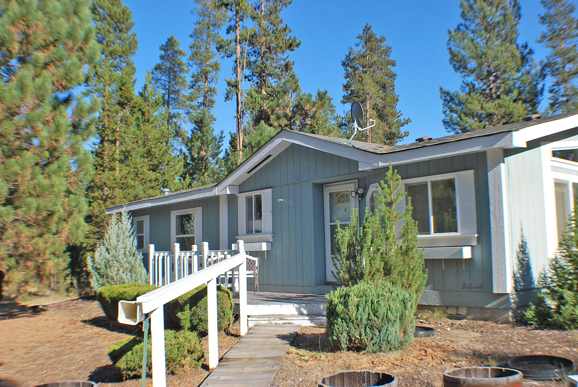 52744 Golden Astor Road