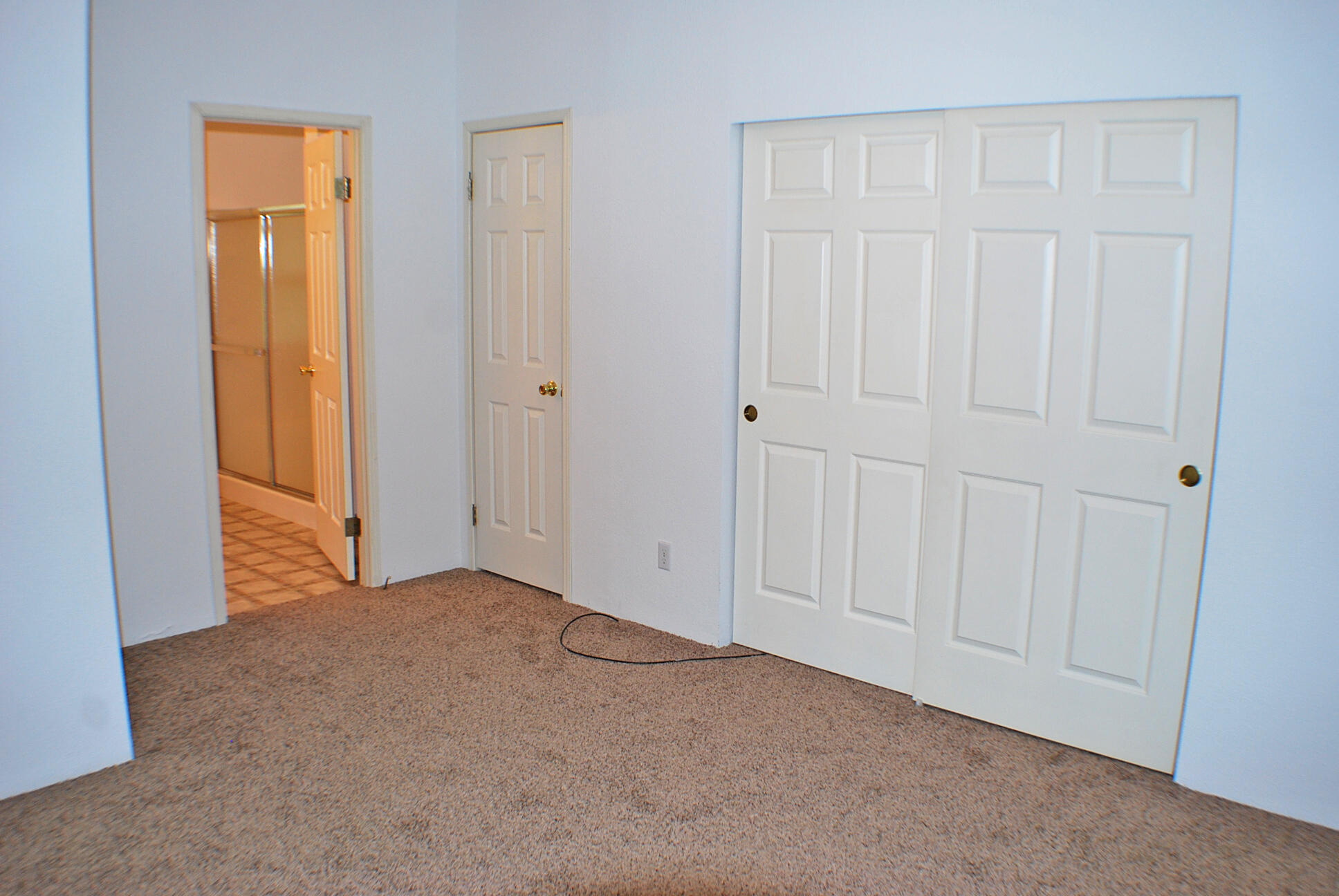 52744 Golden Astor Road