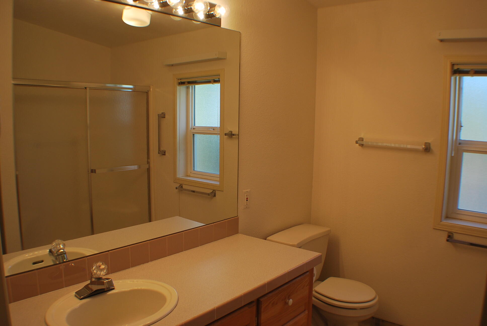 52744 Golden Astor Road