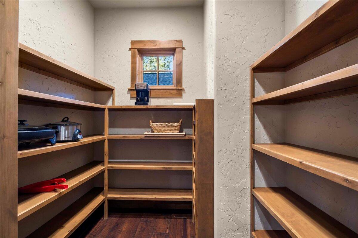 56184 Sable Rock Loop