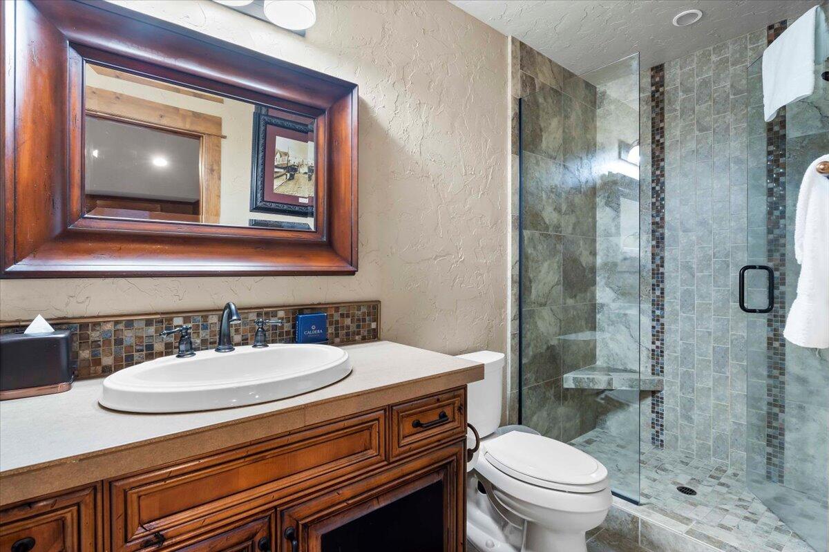 56184 Sable Rock Loop