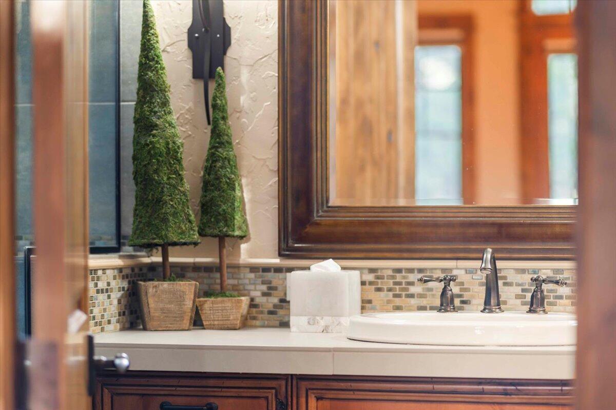 56184 Sable Rock Loop