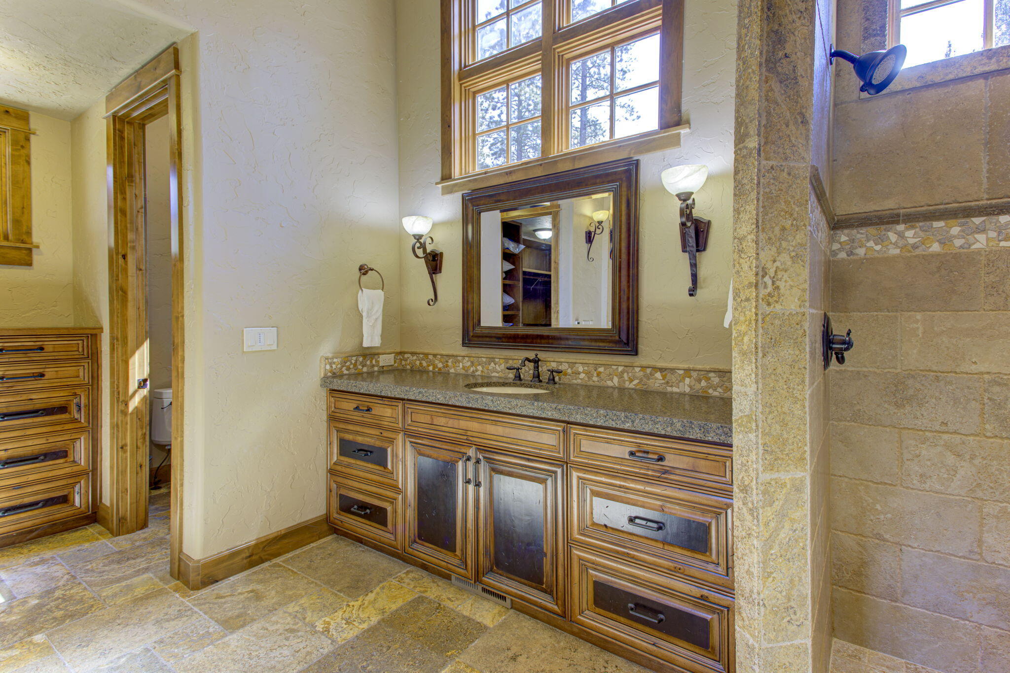 56184 Sable Rock Loop