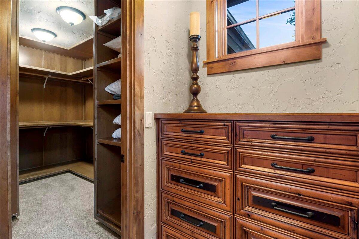 56184 Sable Rock Loop