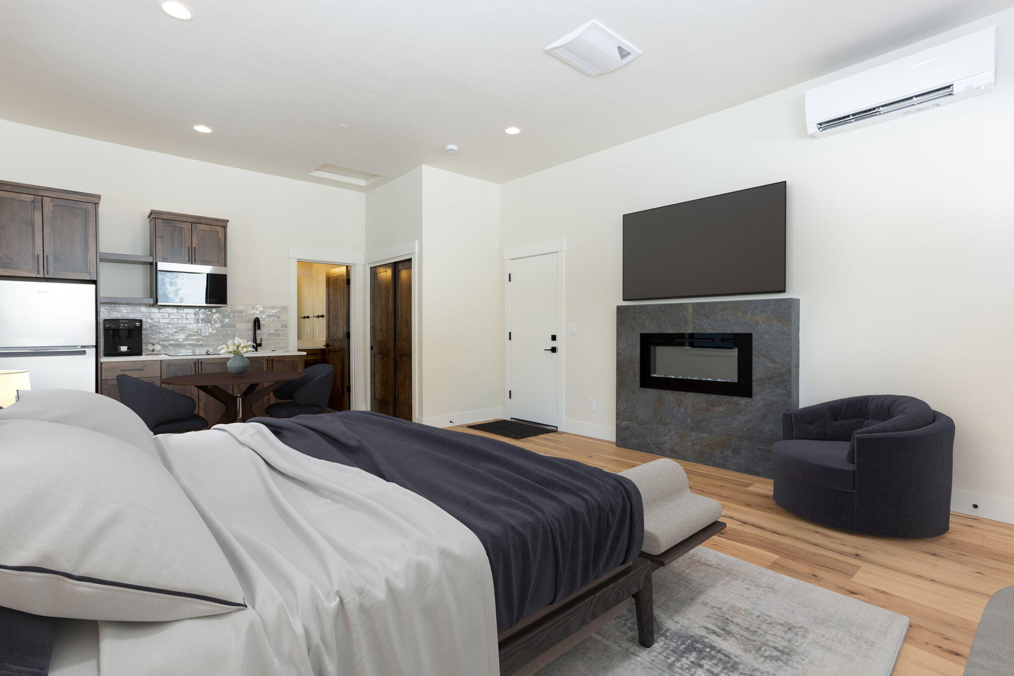 18185 Forestbrook Loop Unit: 8