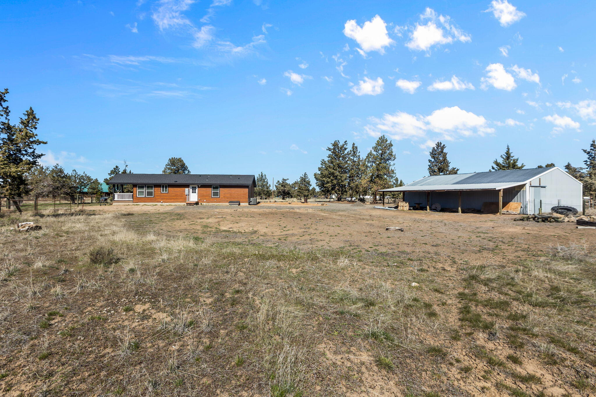 6055 SW Cougar Road
