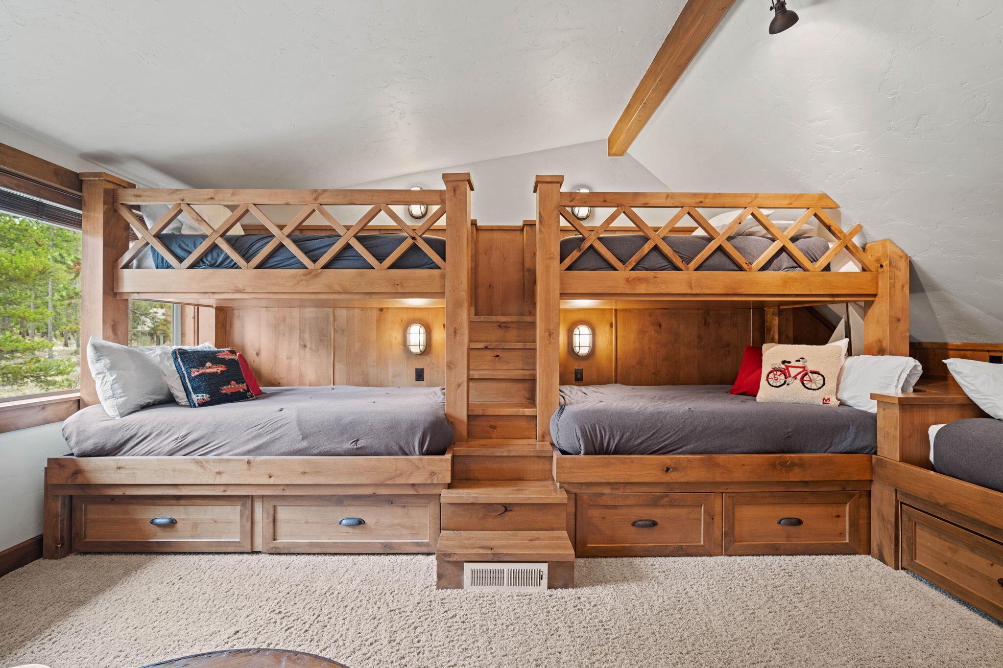 56236 Sable Rock Loop