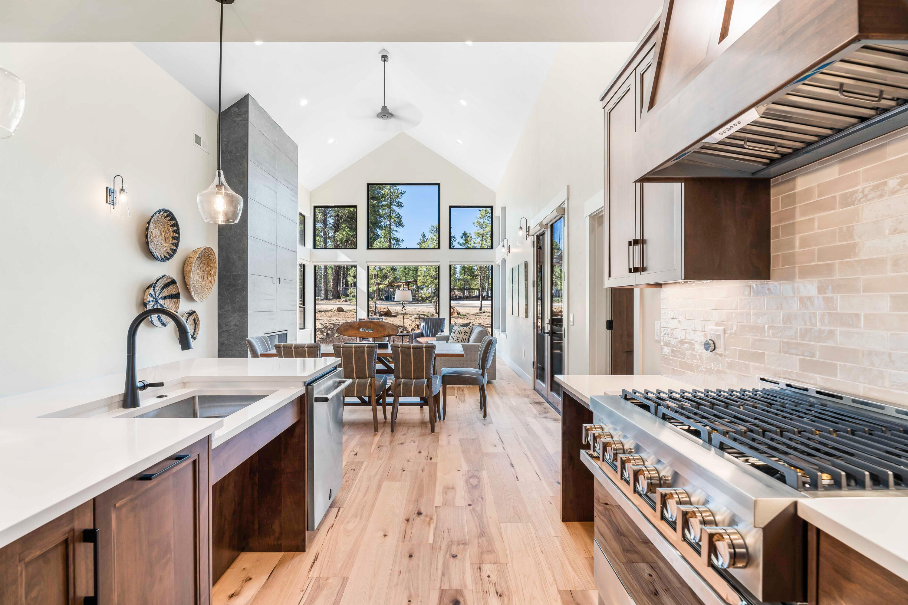 18222 Forestbrook Loop Unit: 18