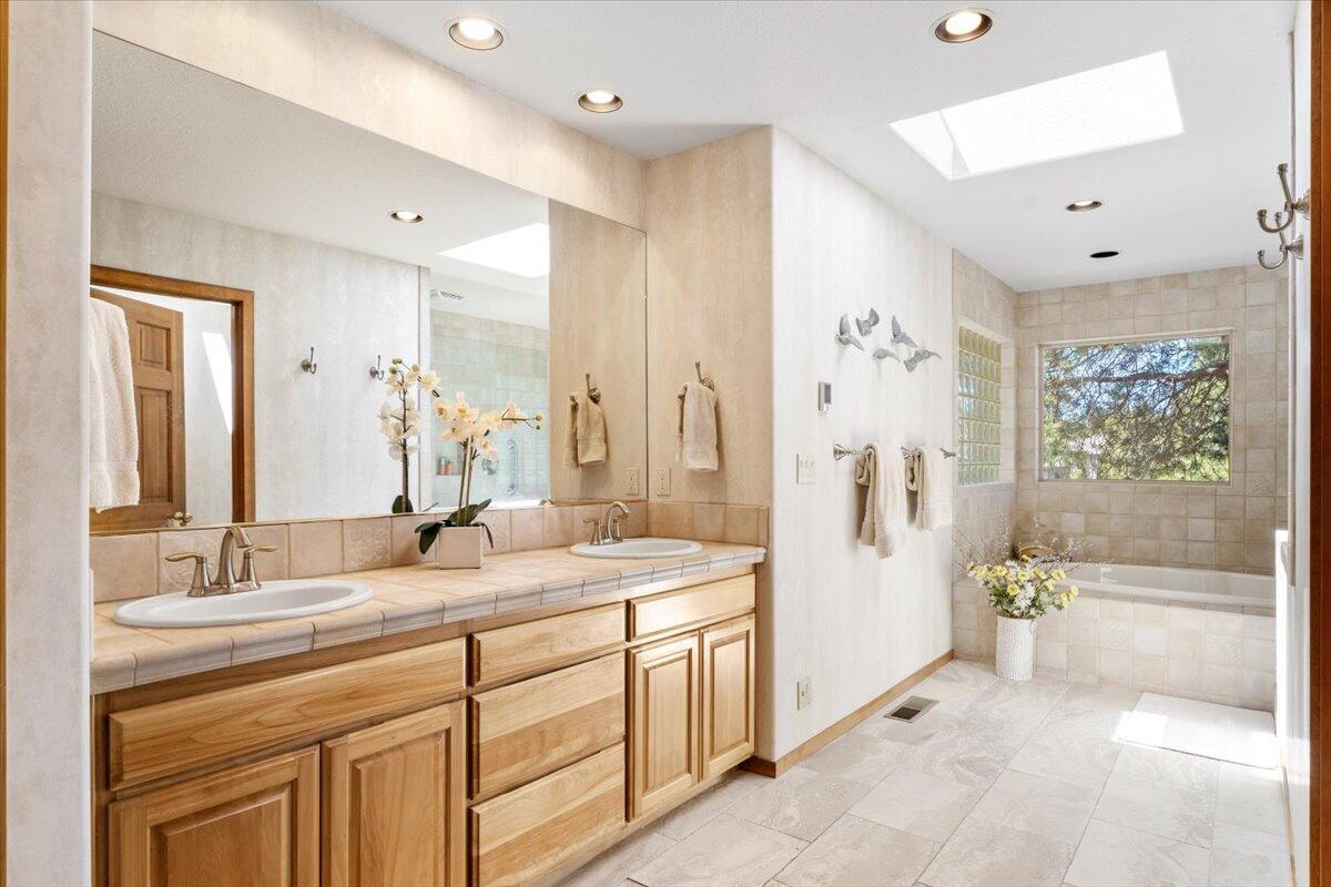 58033 Mulligan Lane Unit: 16