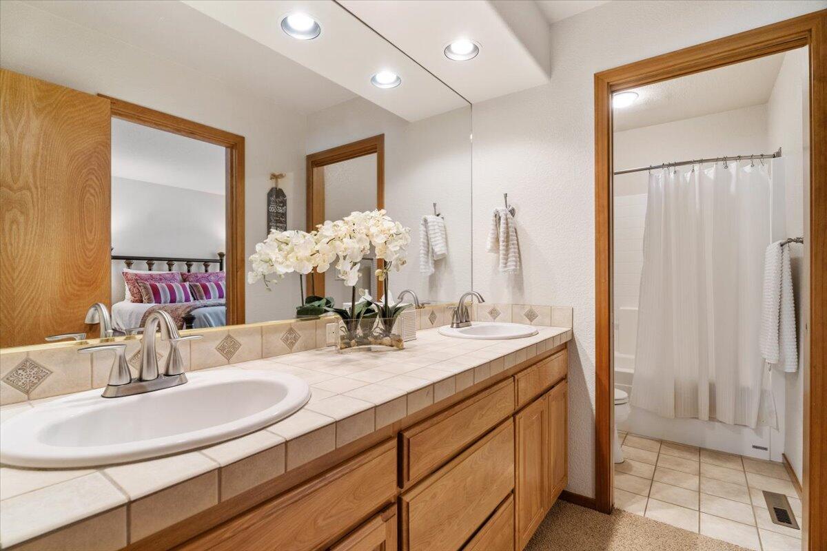 58033 Mulligan Lane Unit: 16