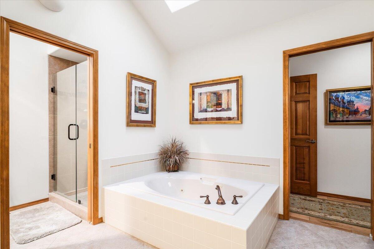 60877 Willow Creek Loop