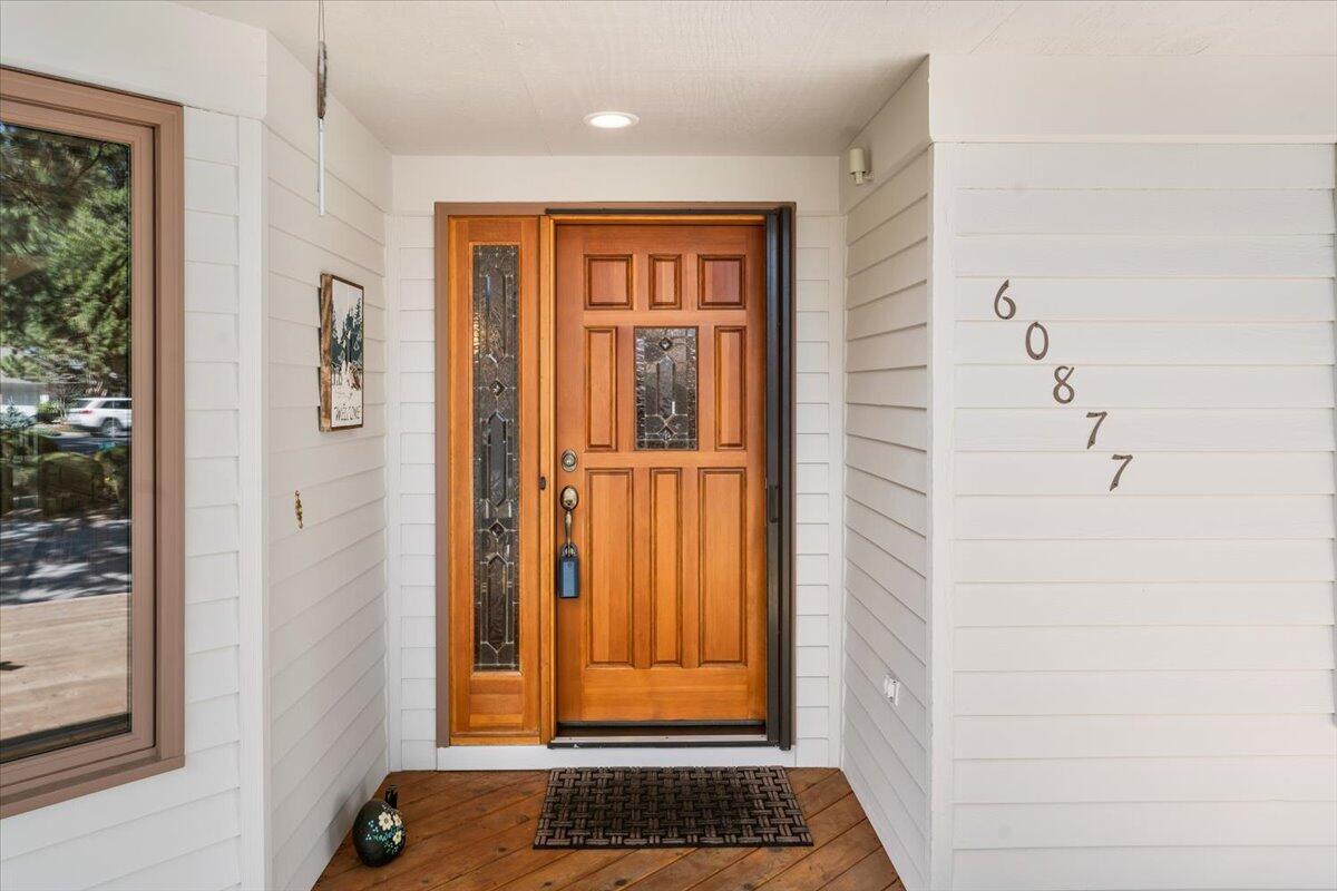 60877 Willow Creek Loop