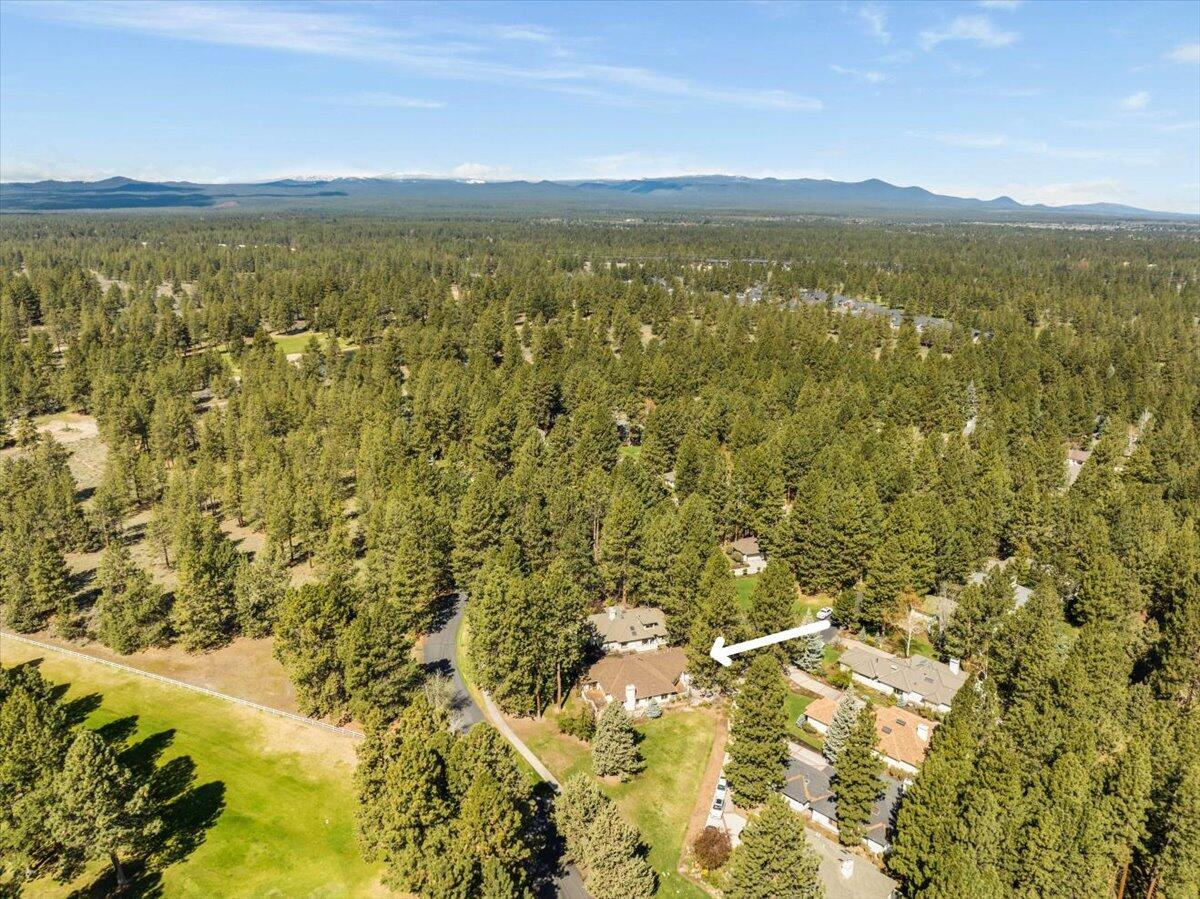 60877 Willow Creek Loop