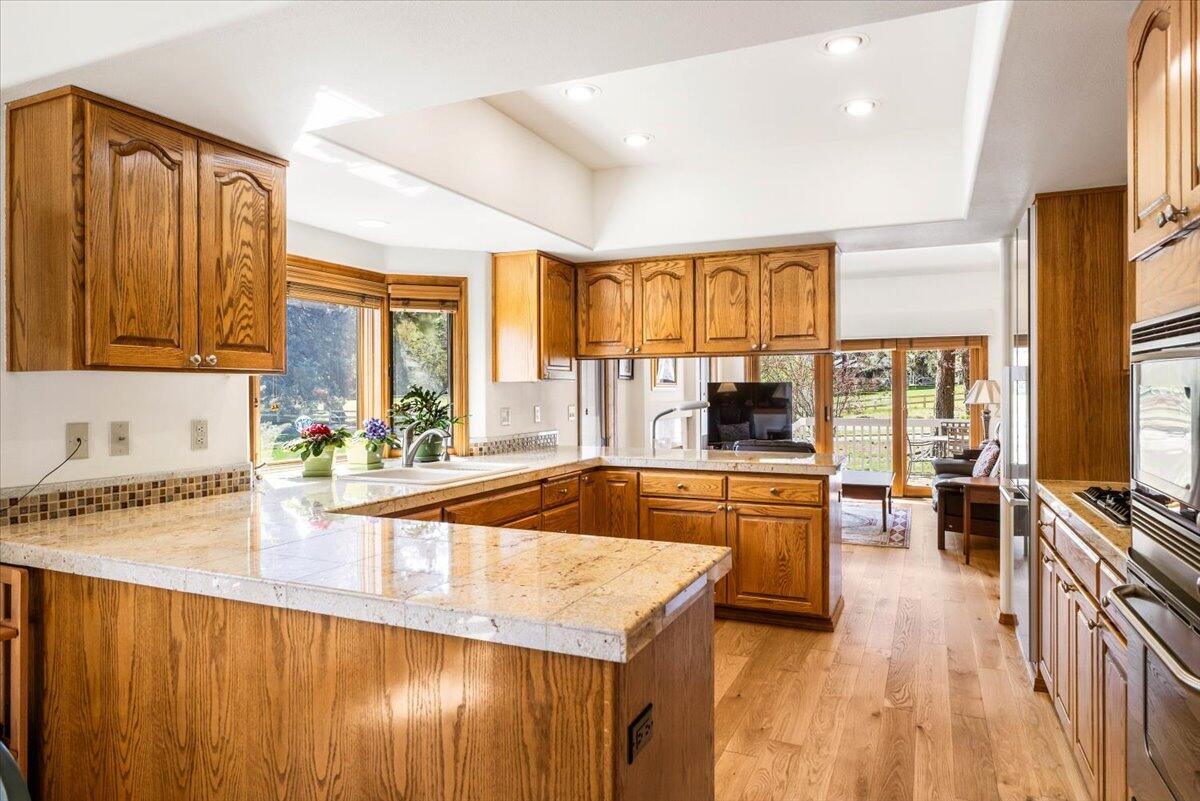 60877 Willow Creek Loop
