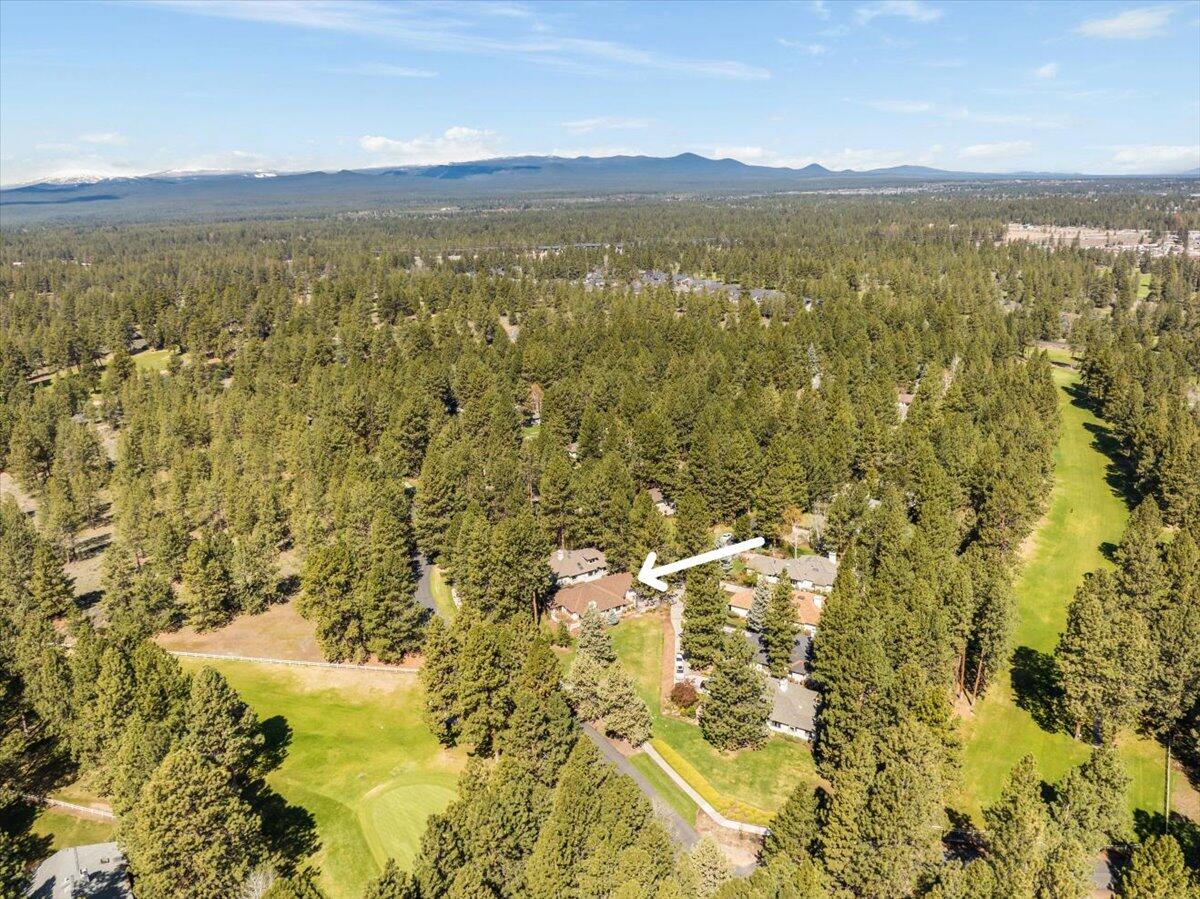 60877 Willow Creek Loop